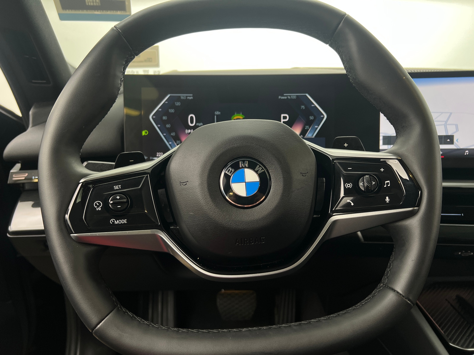 Thumbnail: 2025 BMW 5 Series - 4