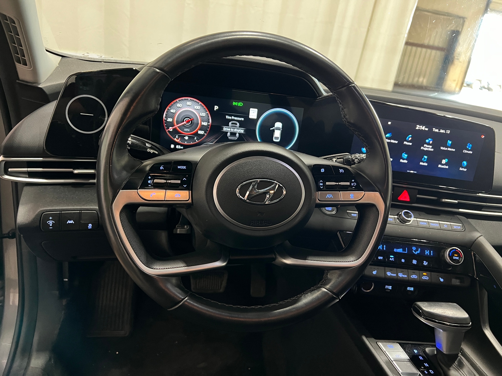 Thumbnail: 2023 Hyundai Elantra - 5