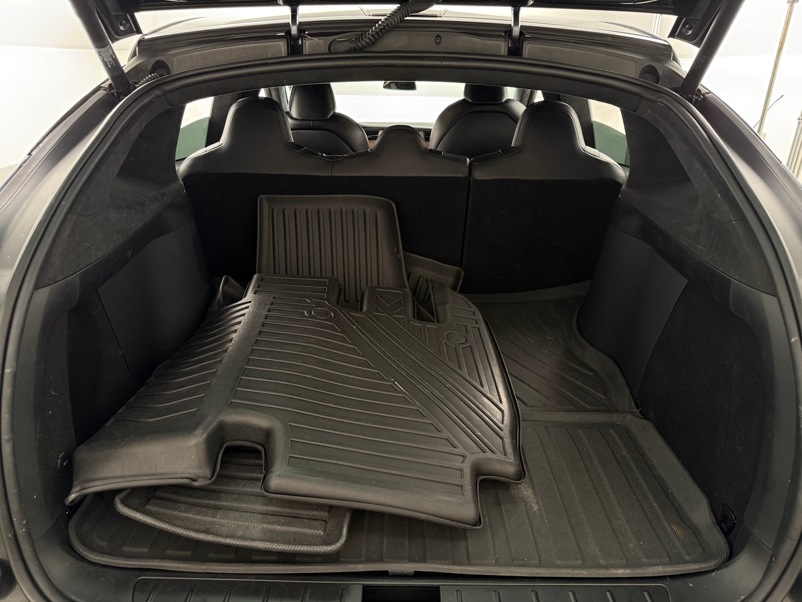 Thumbnail: 2020 Tesla Model X - 6