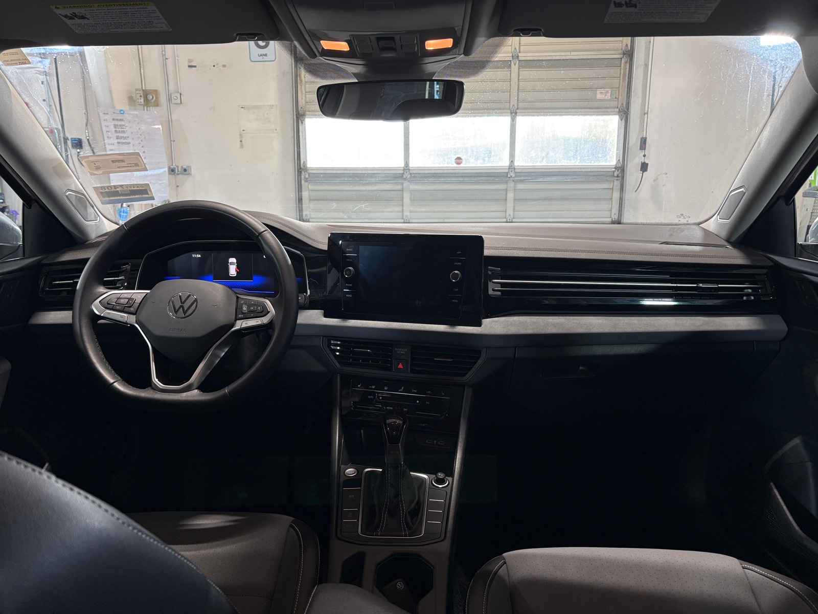 Thumbnail: 2025 Volkswagen Jetta - 2