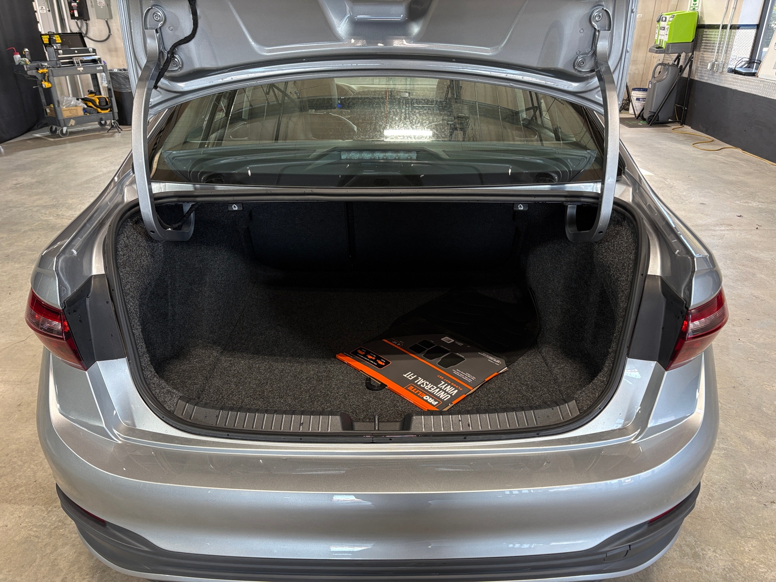 Thumbnail: 2025 Volkswagen Jetta - 6