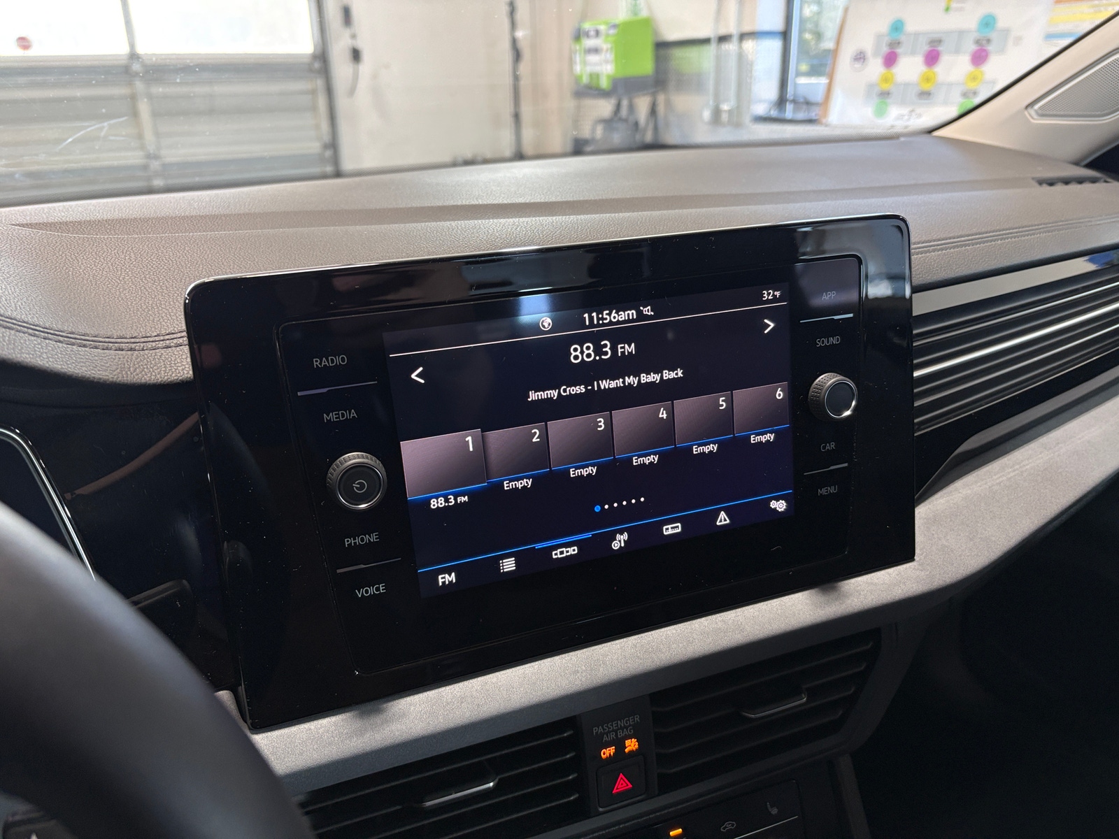 Thumbnail: 2025 Volkswagen Jetta - 3