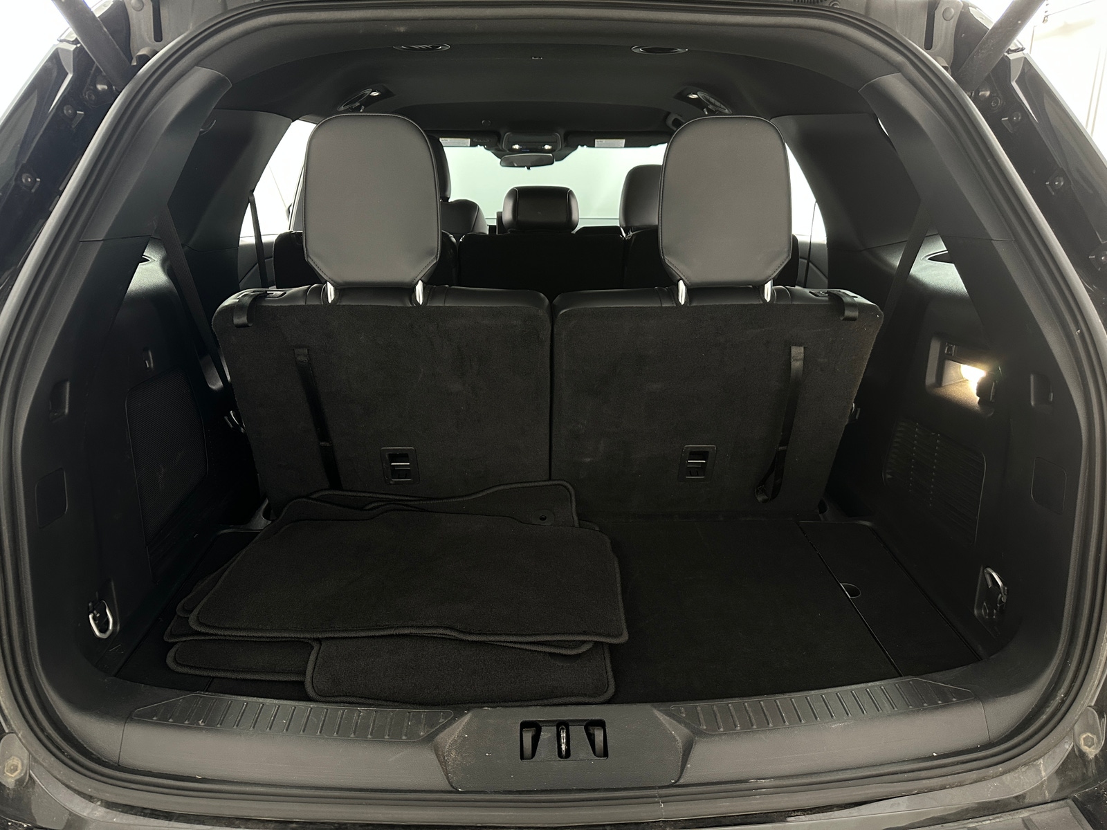 Thumbnail: 2025 Ford Explorer - 6