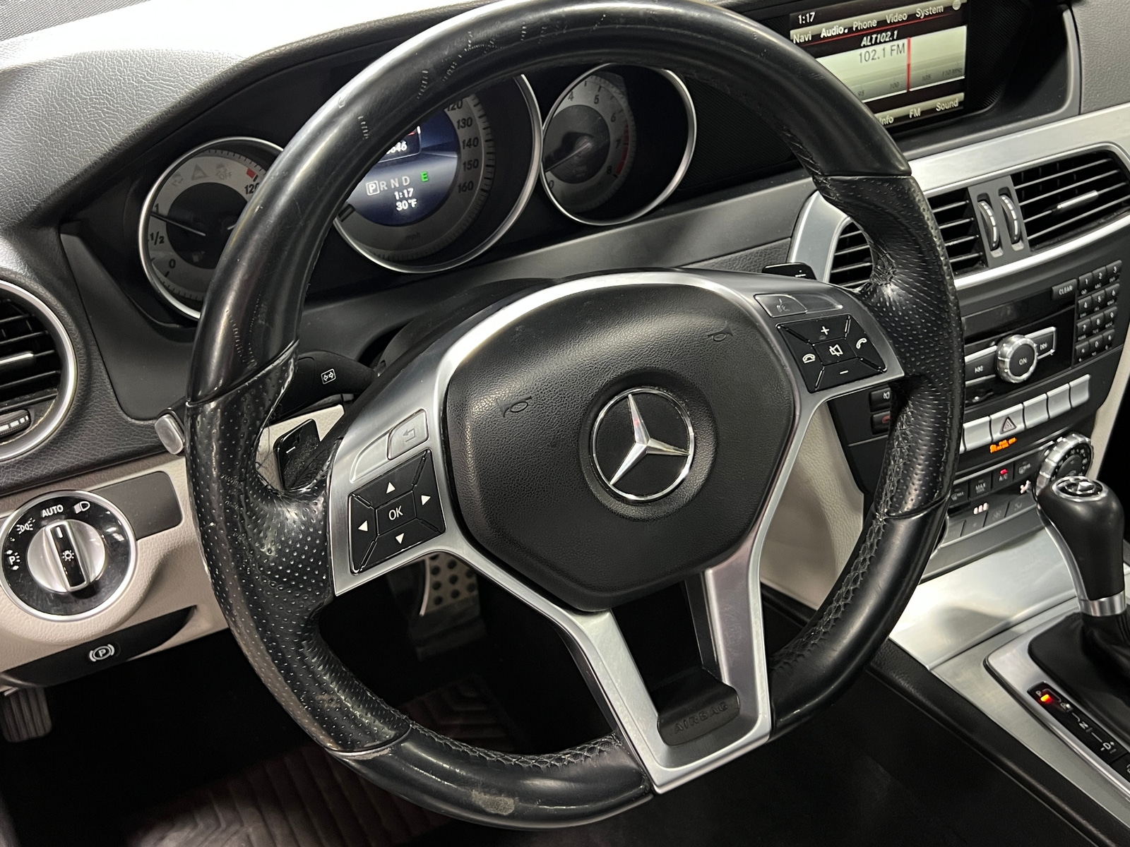 Thumbnail: 2014 Mercedes-Benz C-Class - 3