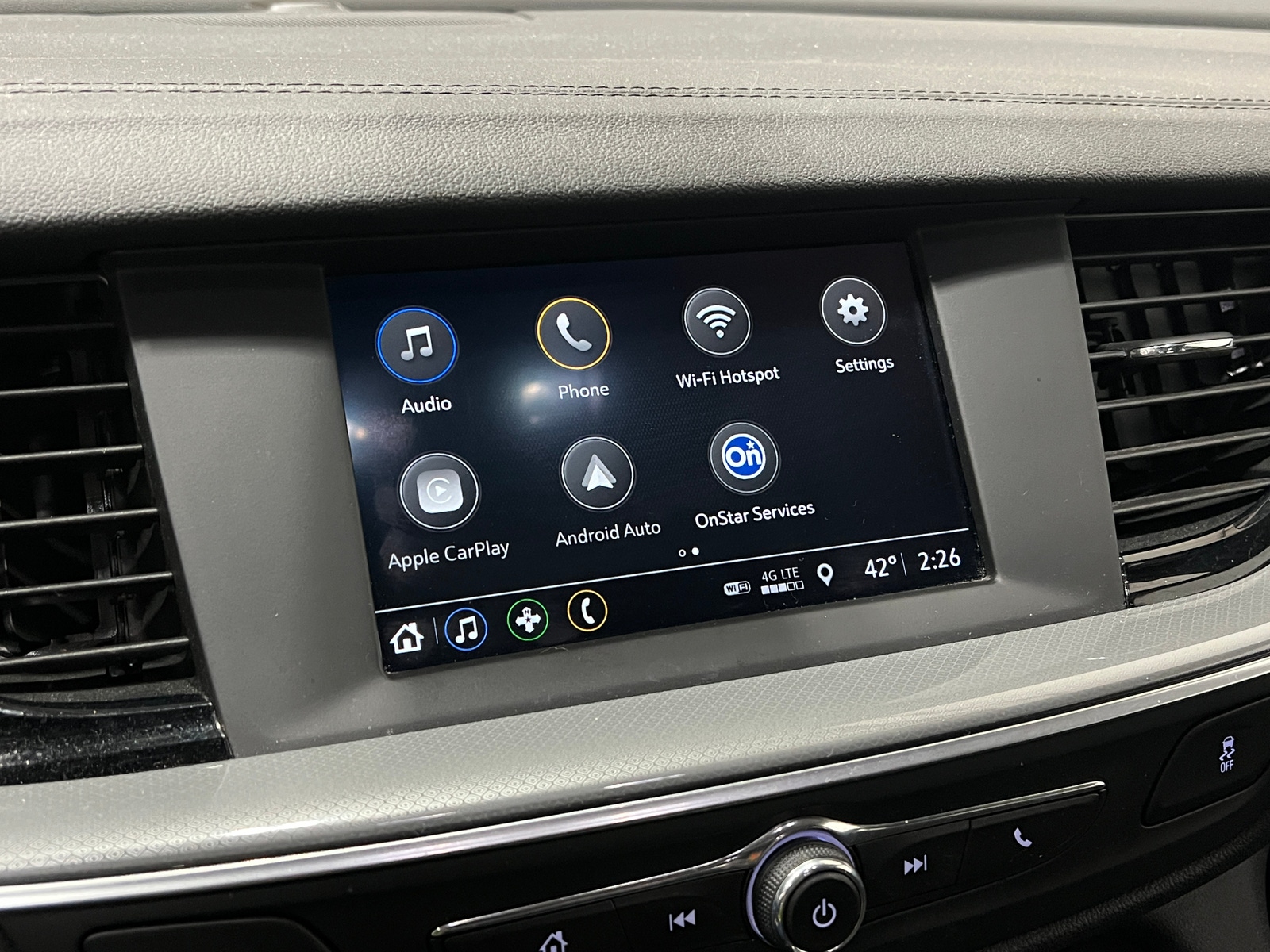 Thumbnail: 2019 Buick Regal - 4