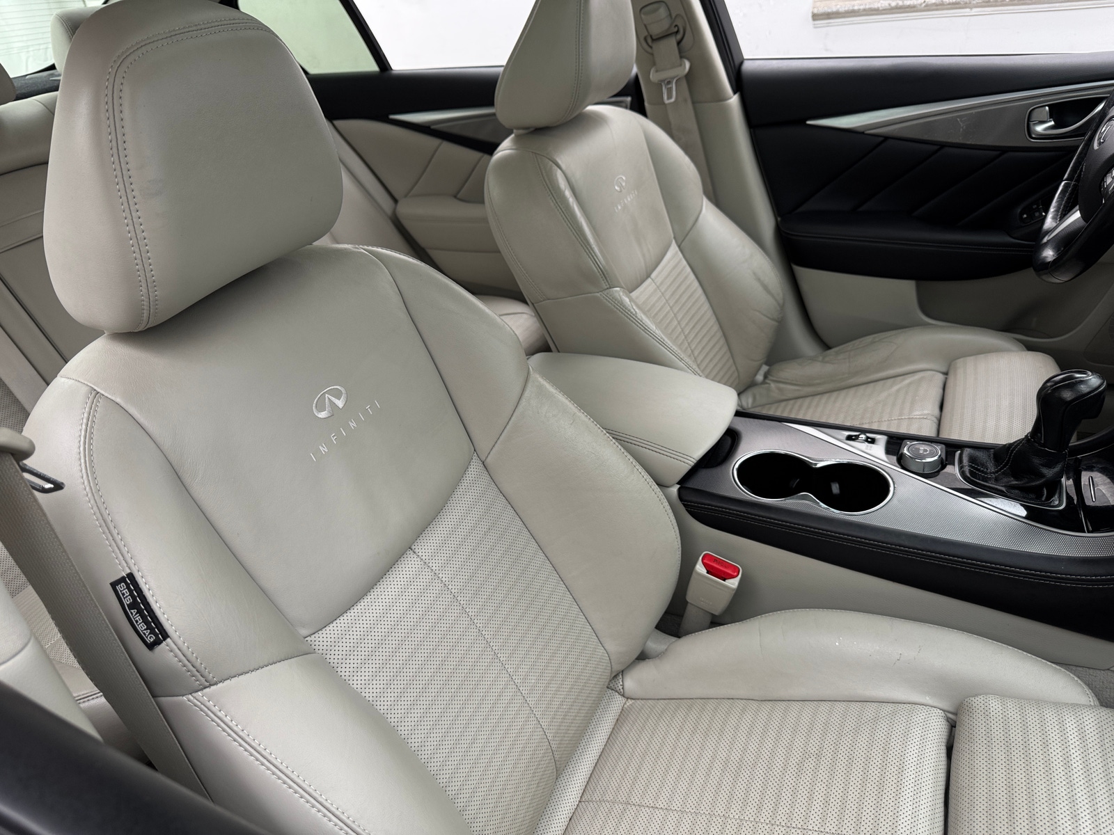 Thumbnail: 2014 INFINITI Q50 - 2