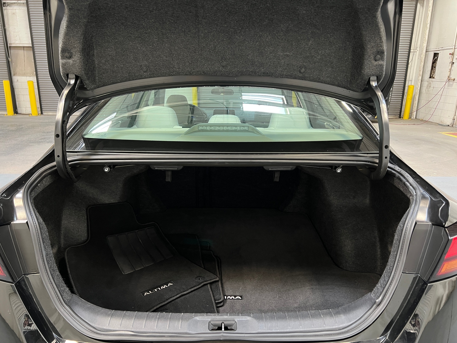 Thumbnail: 2025 Nissan Altima - 7