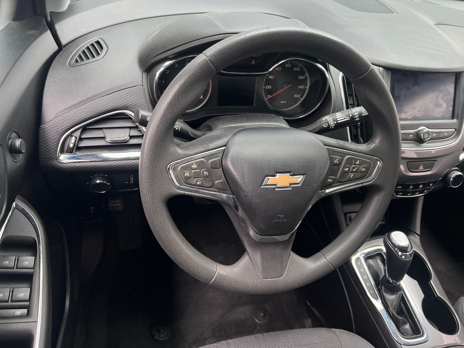 Thumbnail: 2019 Chevrolet Cruze - 5