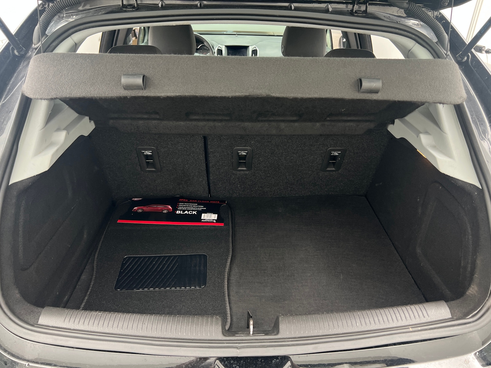 Thumbnail: 2019 Chevrolet Cruze - 7