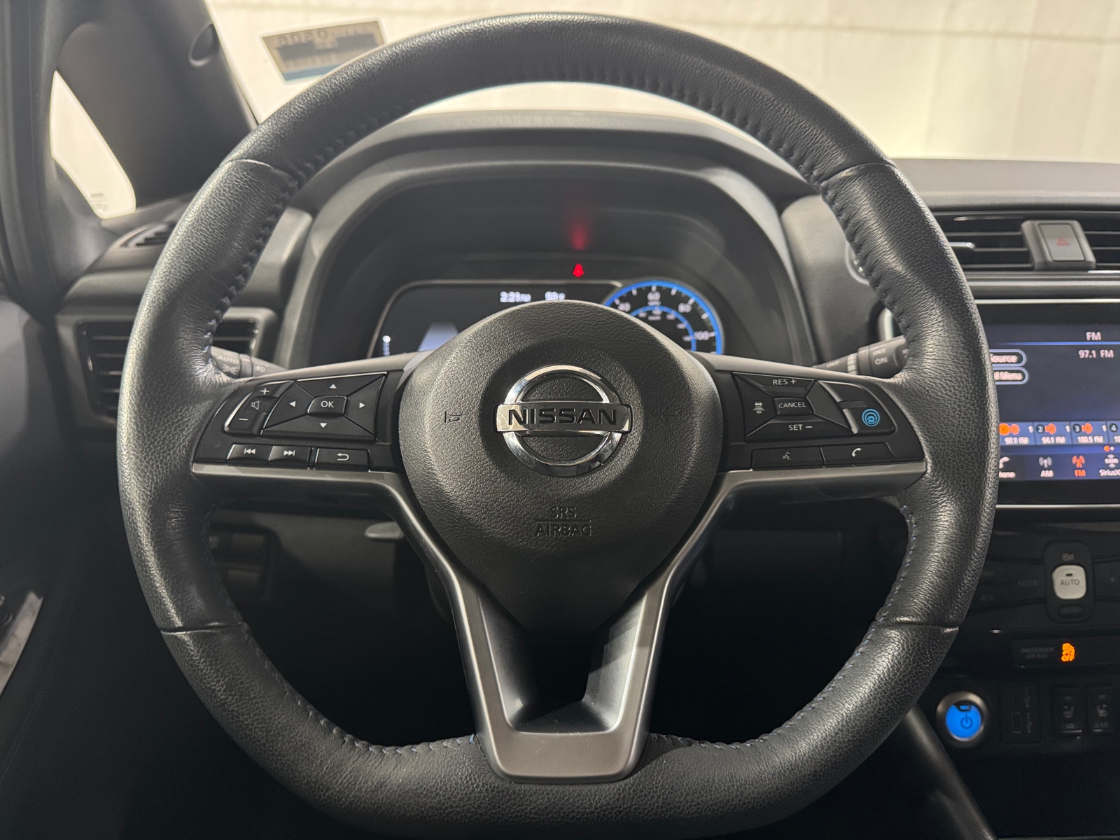 Thumbnail: 2020 Nissan Leaf - 5