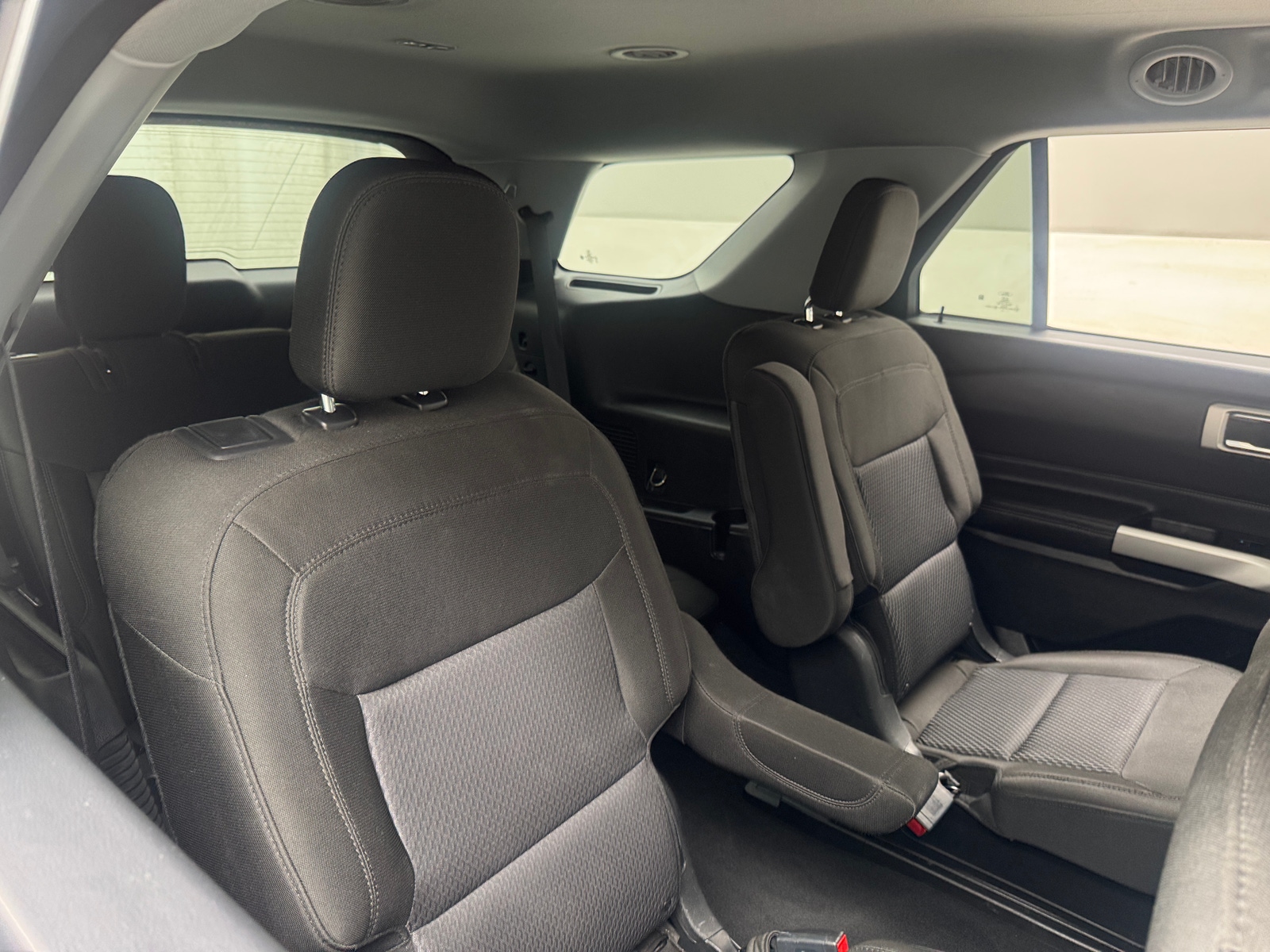 Thumbnail: 2022 Ford Explorer - 6