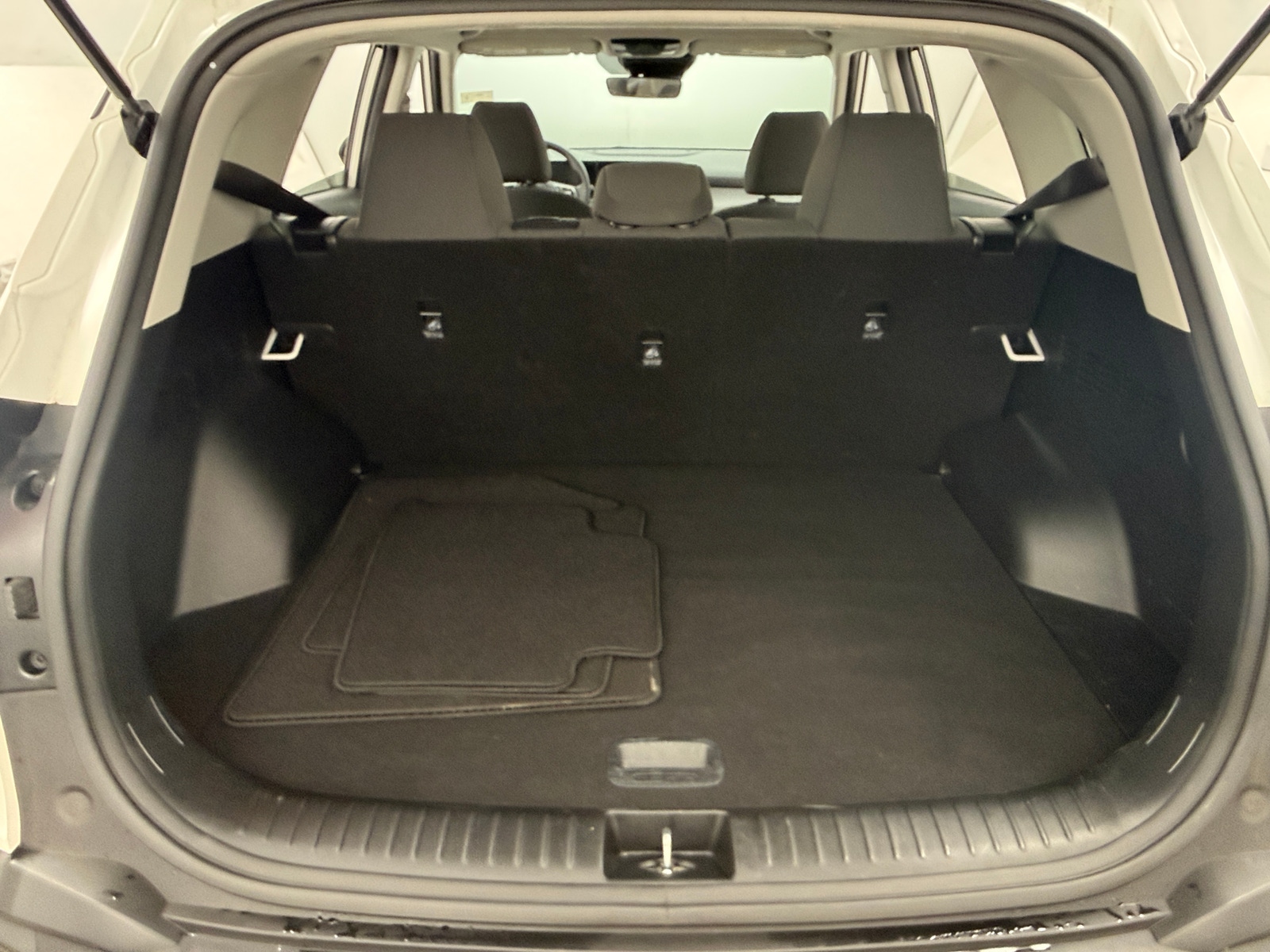 Thumbnail: 2024 Kia Seltos - 7