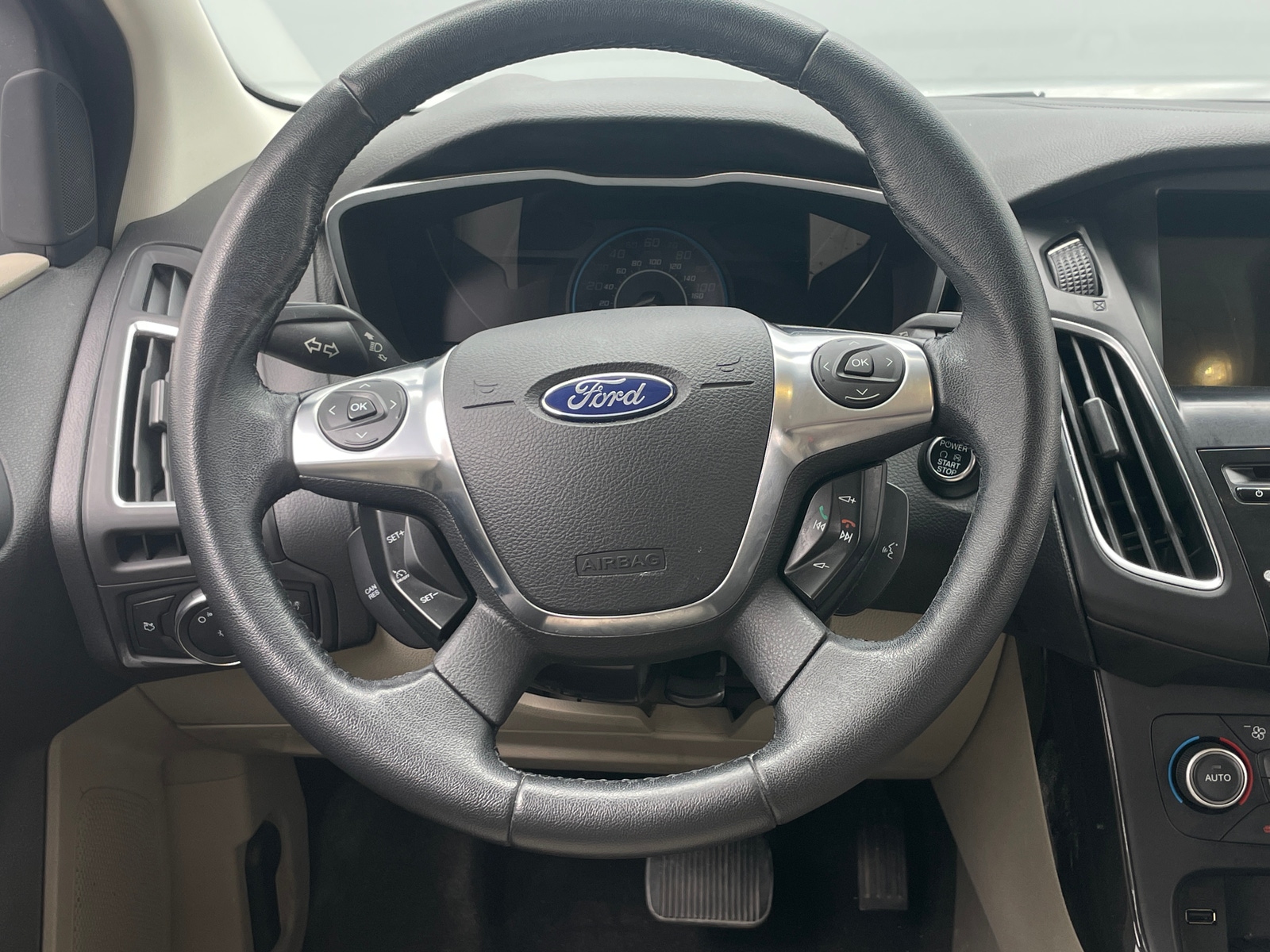 Thumbnail: 2017 Ford Focus - 4