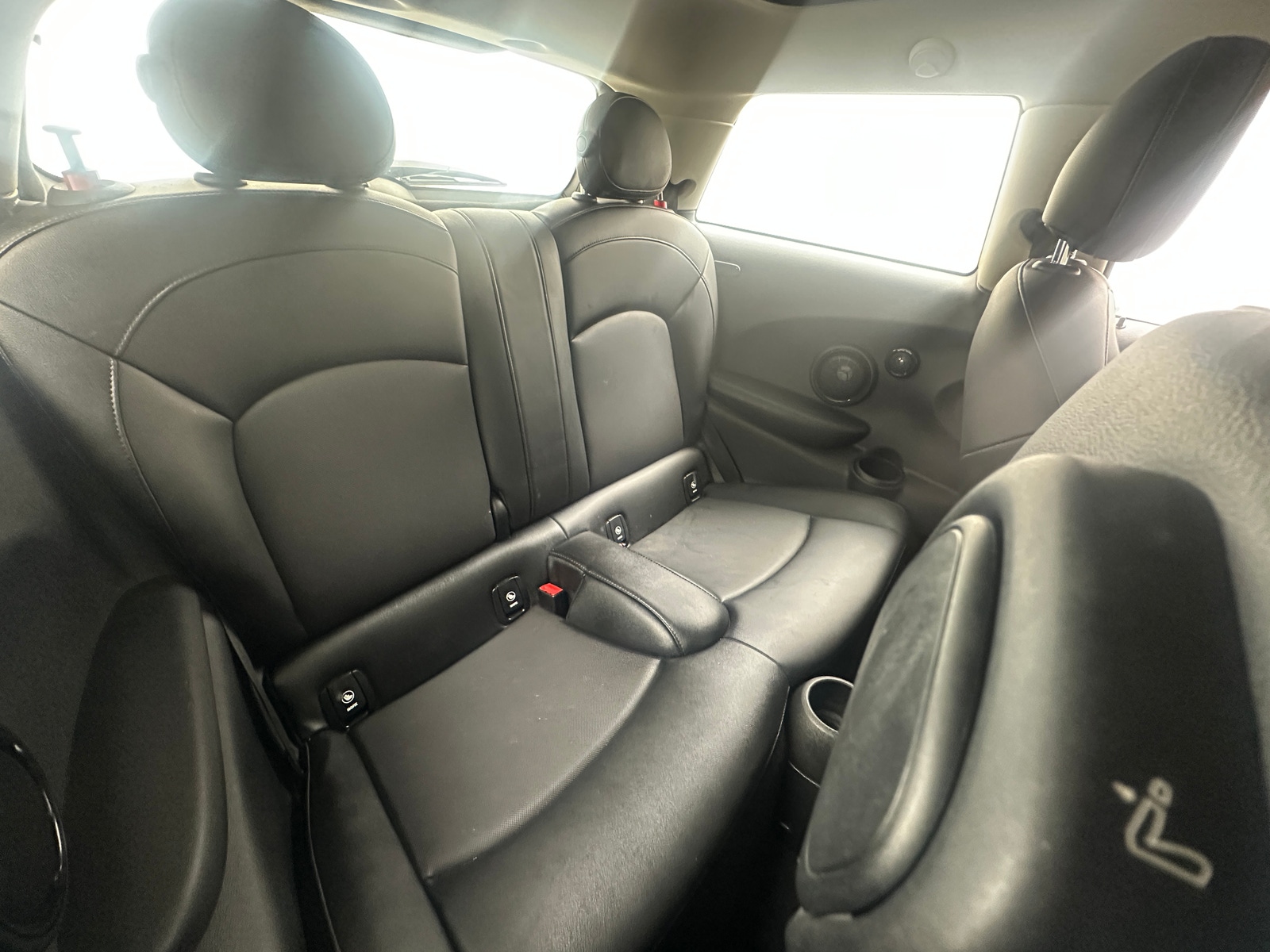 Thumbnail: 2016 MINI Cooper Hardtop - 5