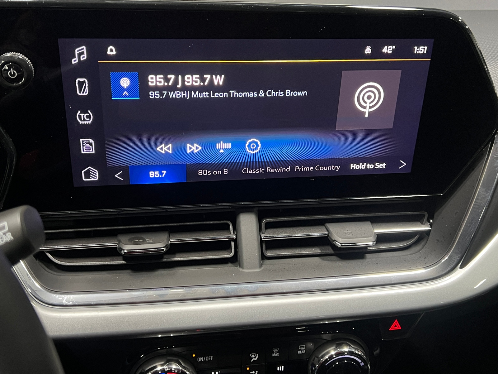 Thumbnail: 2025 Chevrolet Trax - 4