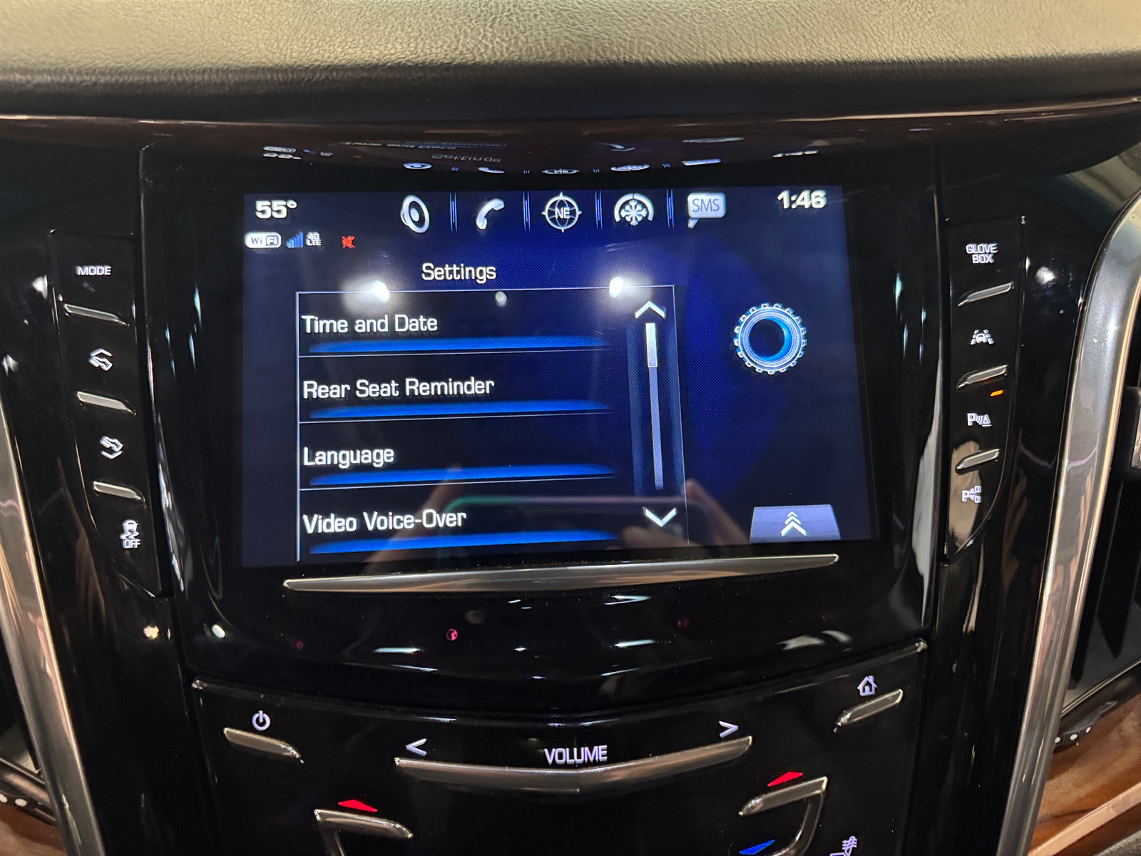 Thumbnail: 2018 Cadillac Escalade - 3