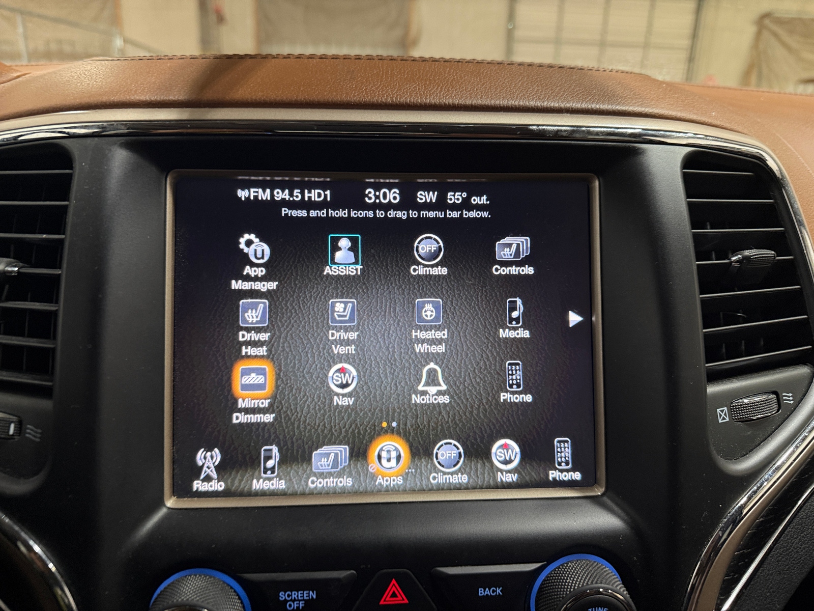 Thumbnail: 2015 Jeep Grand Cherokee - 3