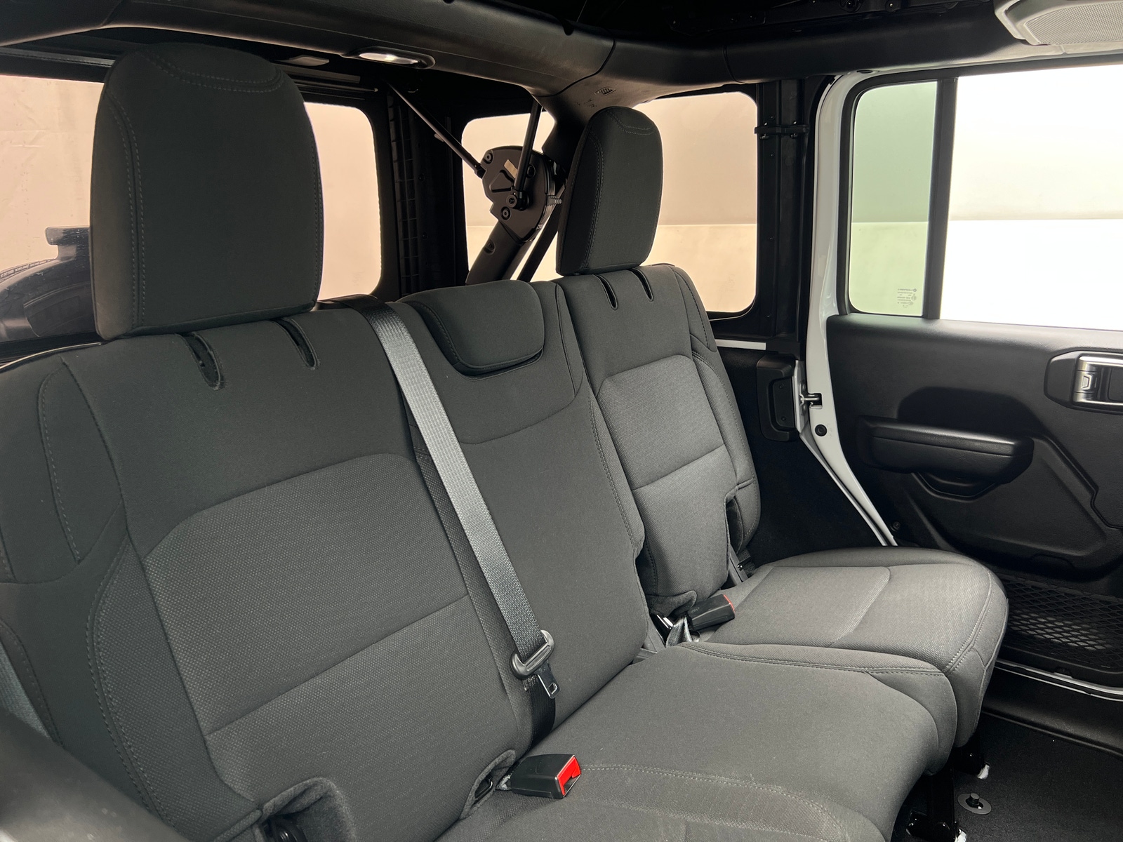 Thumbnail: 2022 Jeep Wrangler - 6