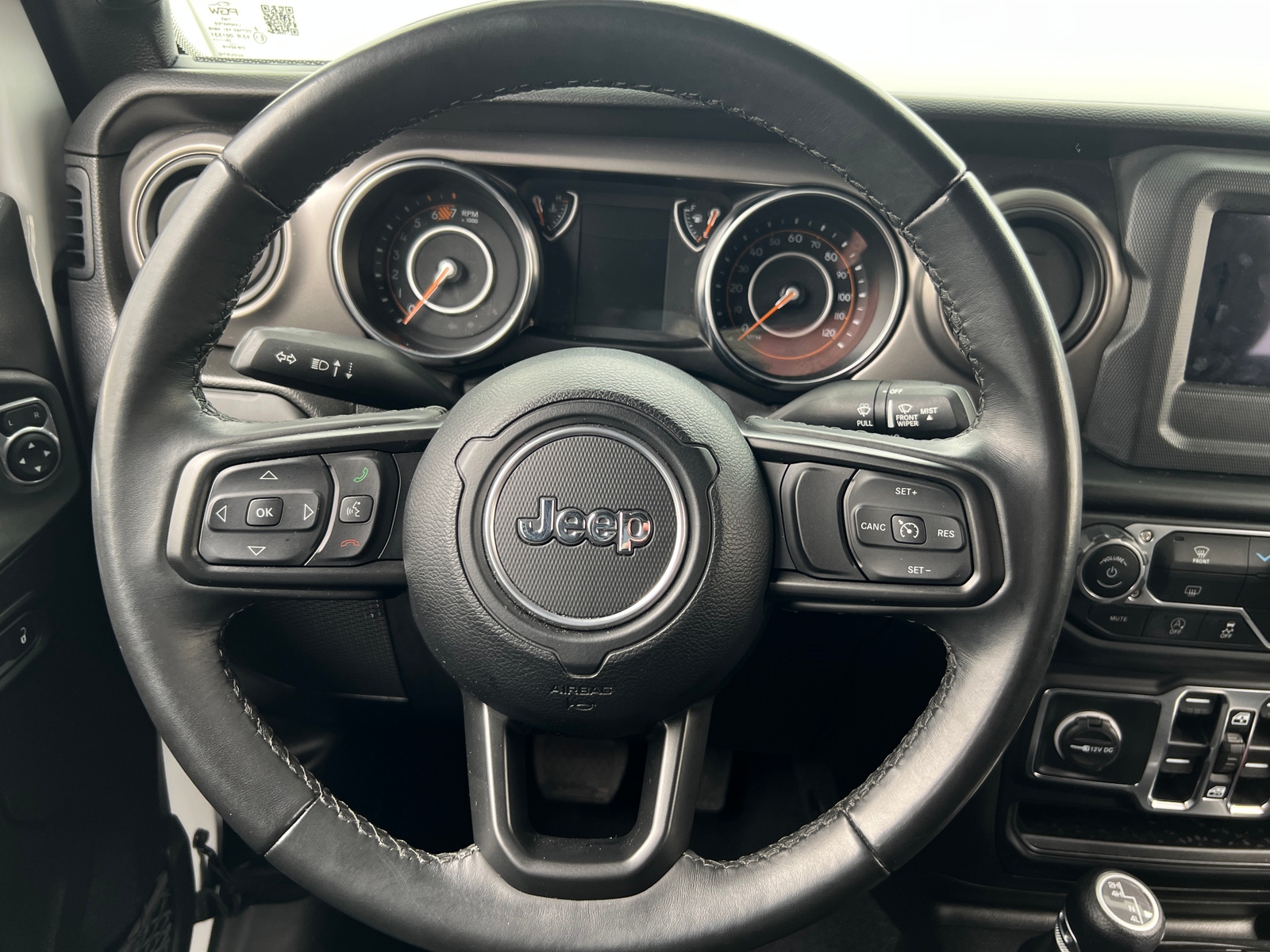 Thumbnail: 2022 Jeep Wrangler - 5