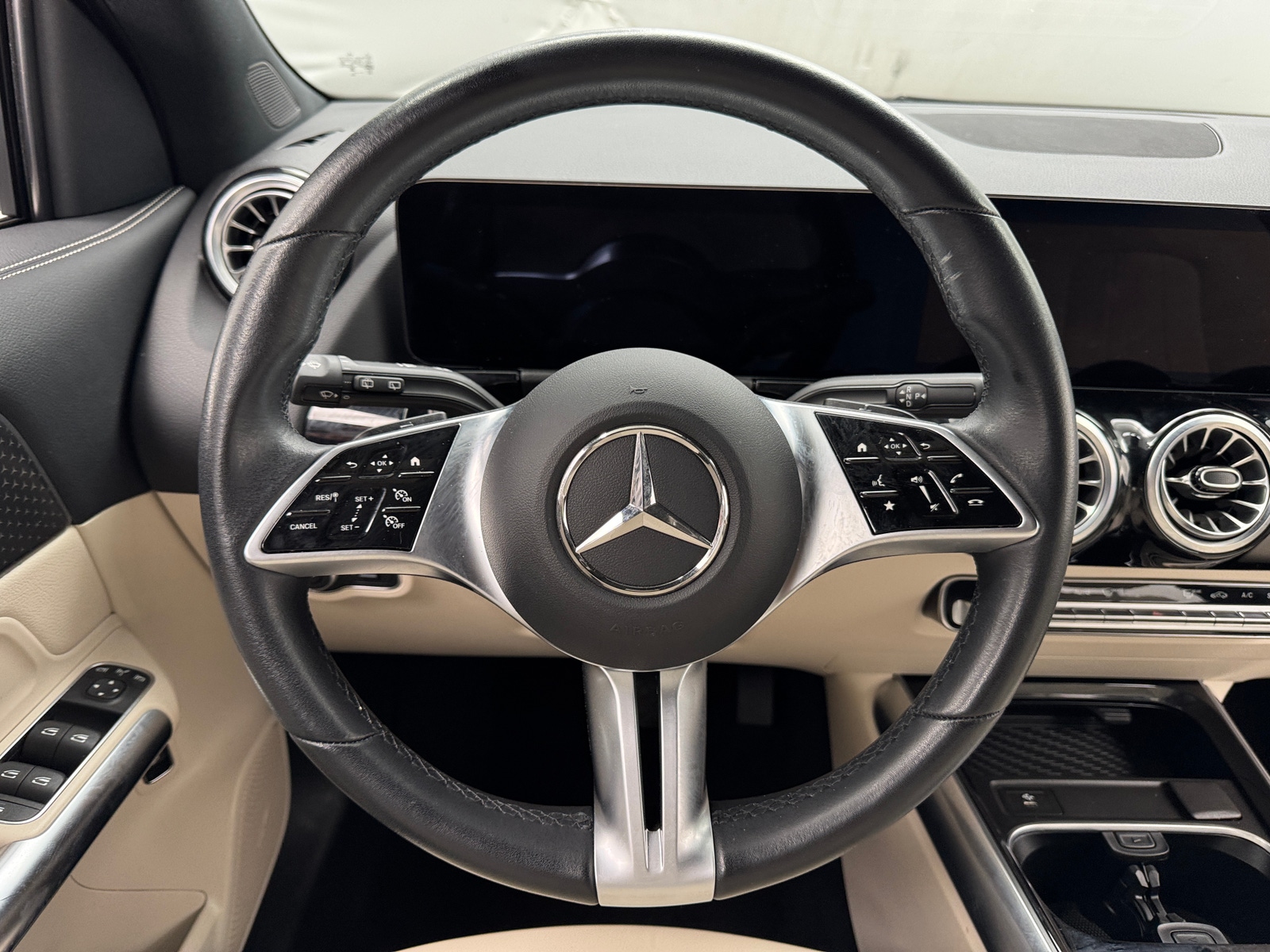 Thumbnail: 2025 Mercedes-Benz GLA - 4