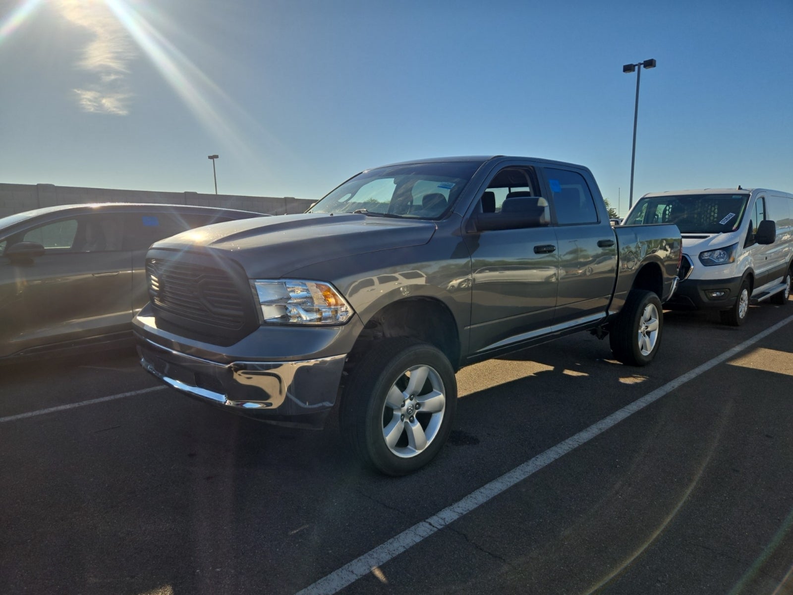 2013 Ram 1500 2WD Crew Cab 140.5" SLT