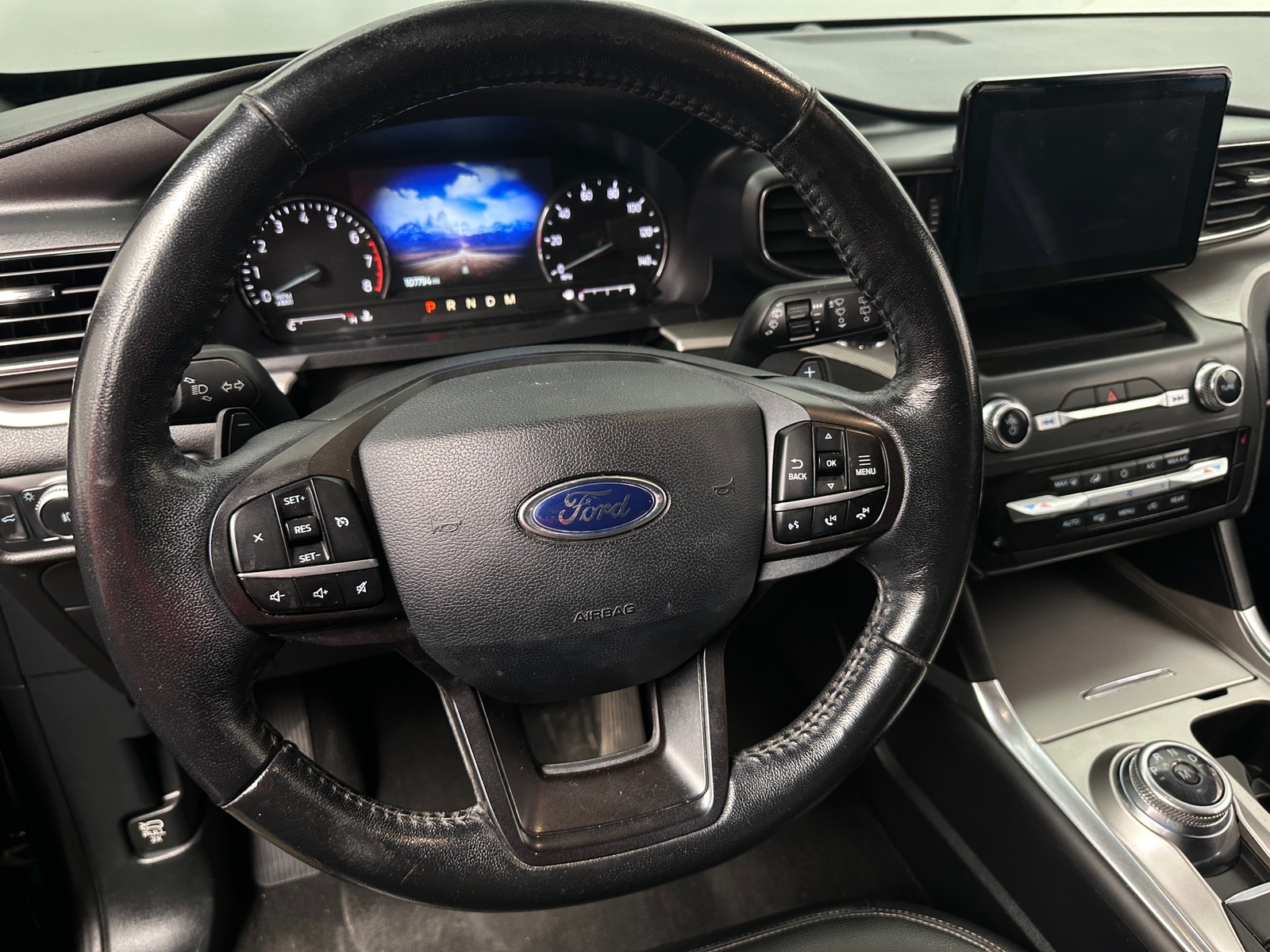 Thumbnail: 2020 Ford Explorer - 4