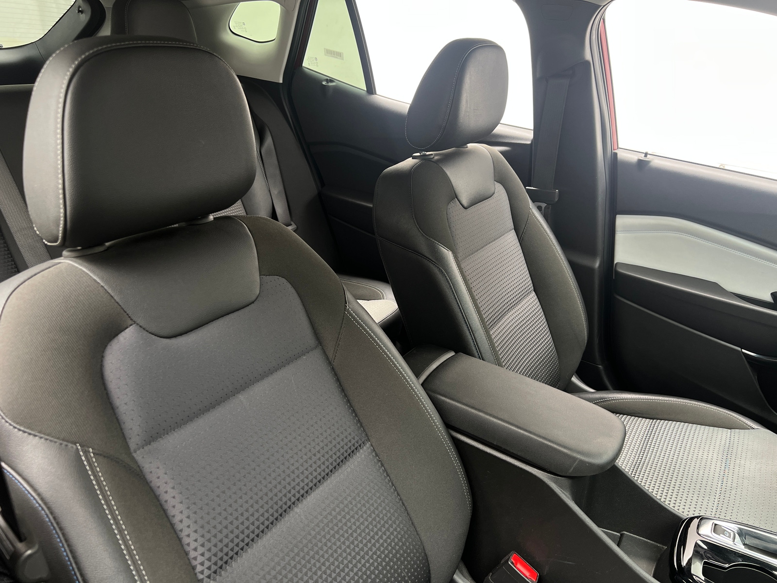 Thumbnail: 2025 Chevrolet Trax - 2