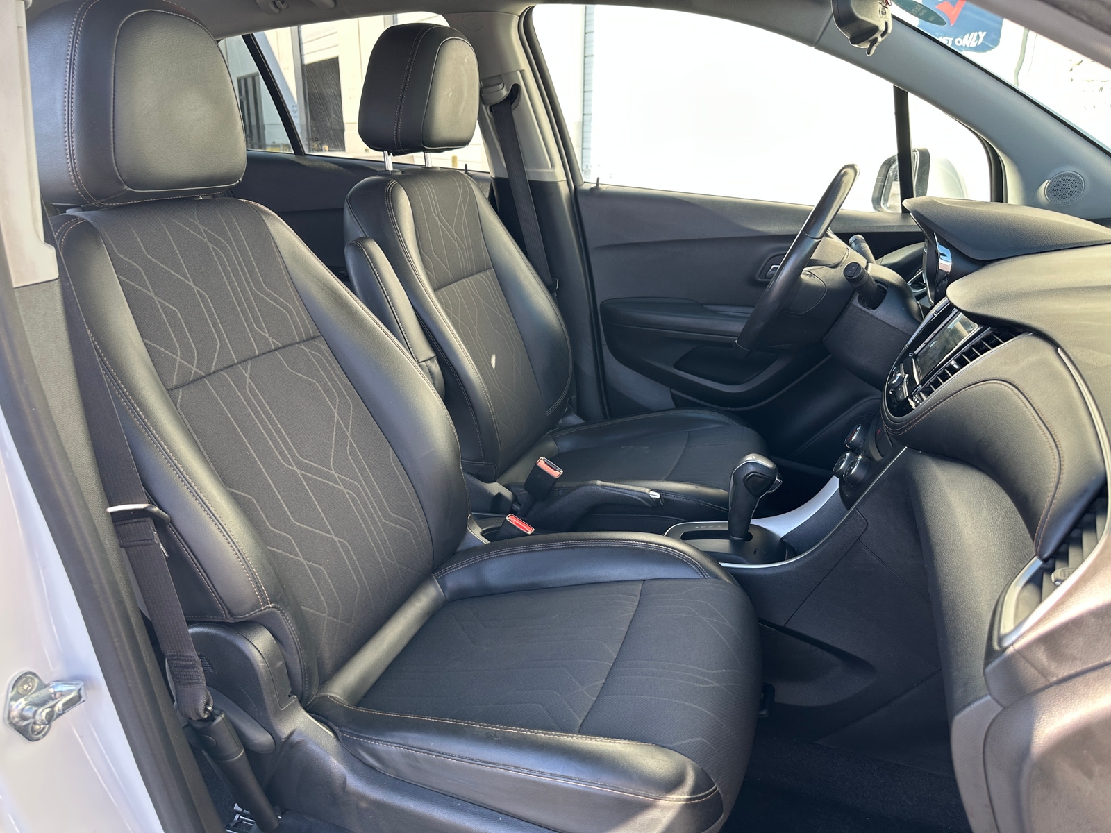 Thumbnail: 2019 Chevrolet Trax - 2