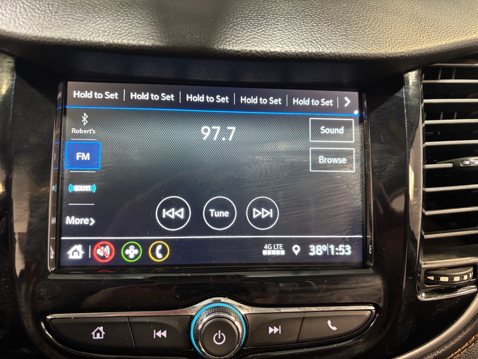 Thumbnail: 2019 Chevrolet Trax - 4