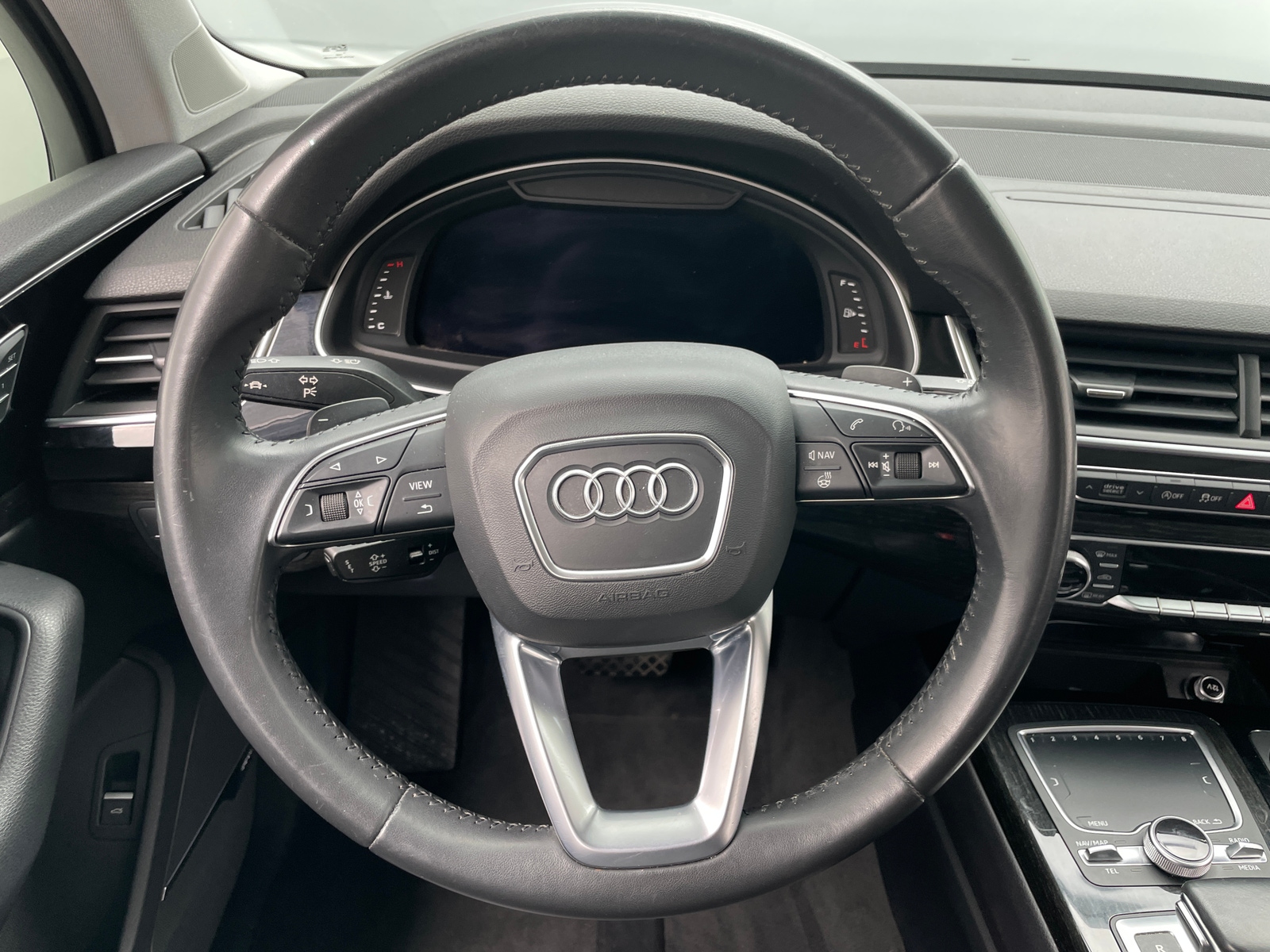 Thumbnail: 2019 Audi Q7 - 4