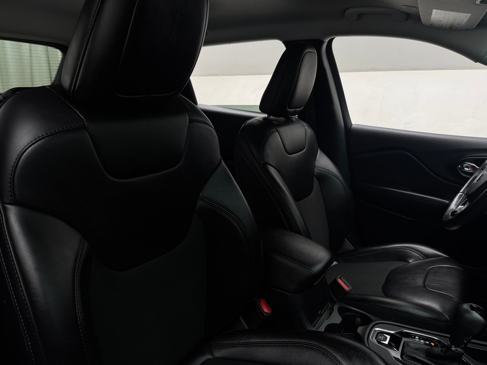 Thumbnail: 2020 Jeep Cherokee - 2