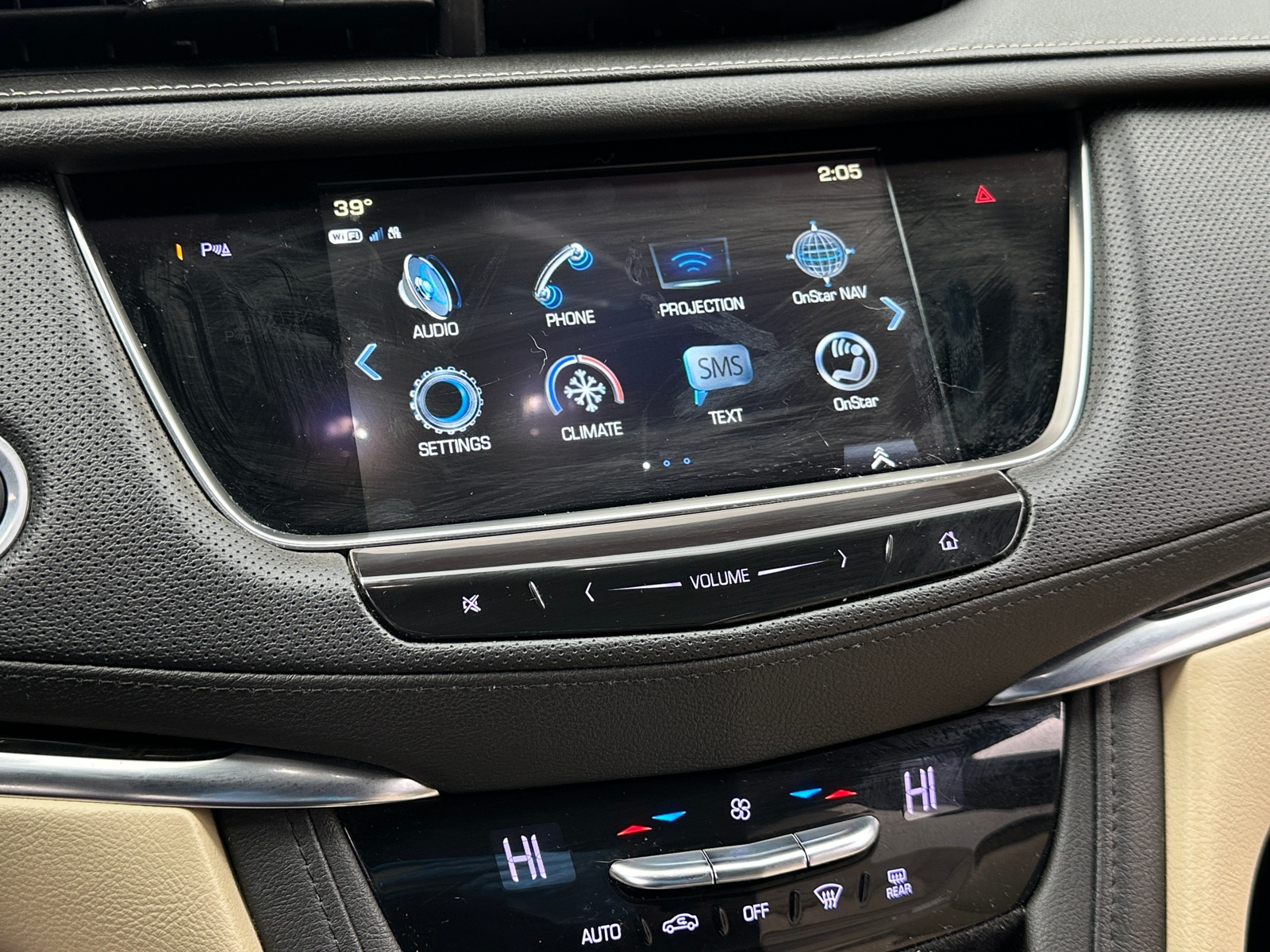 Thumbnail: 2018 Cadillac XT5 - 3