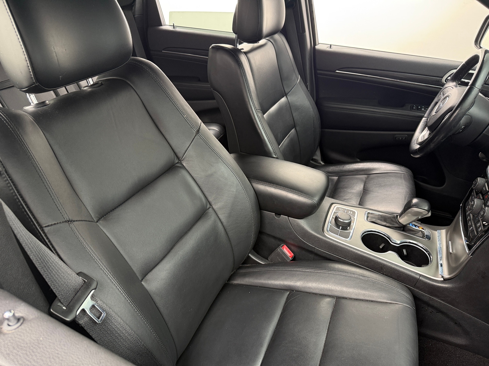 Thumbnail: 2020 Jeep Grand Cherokee - 2