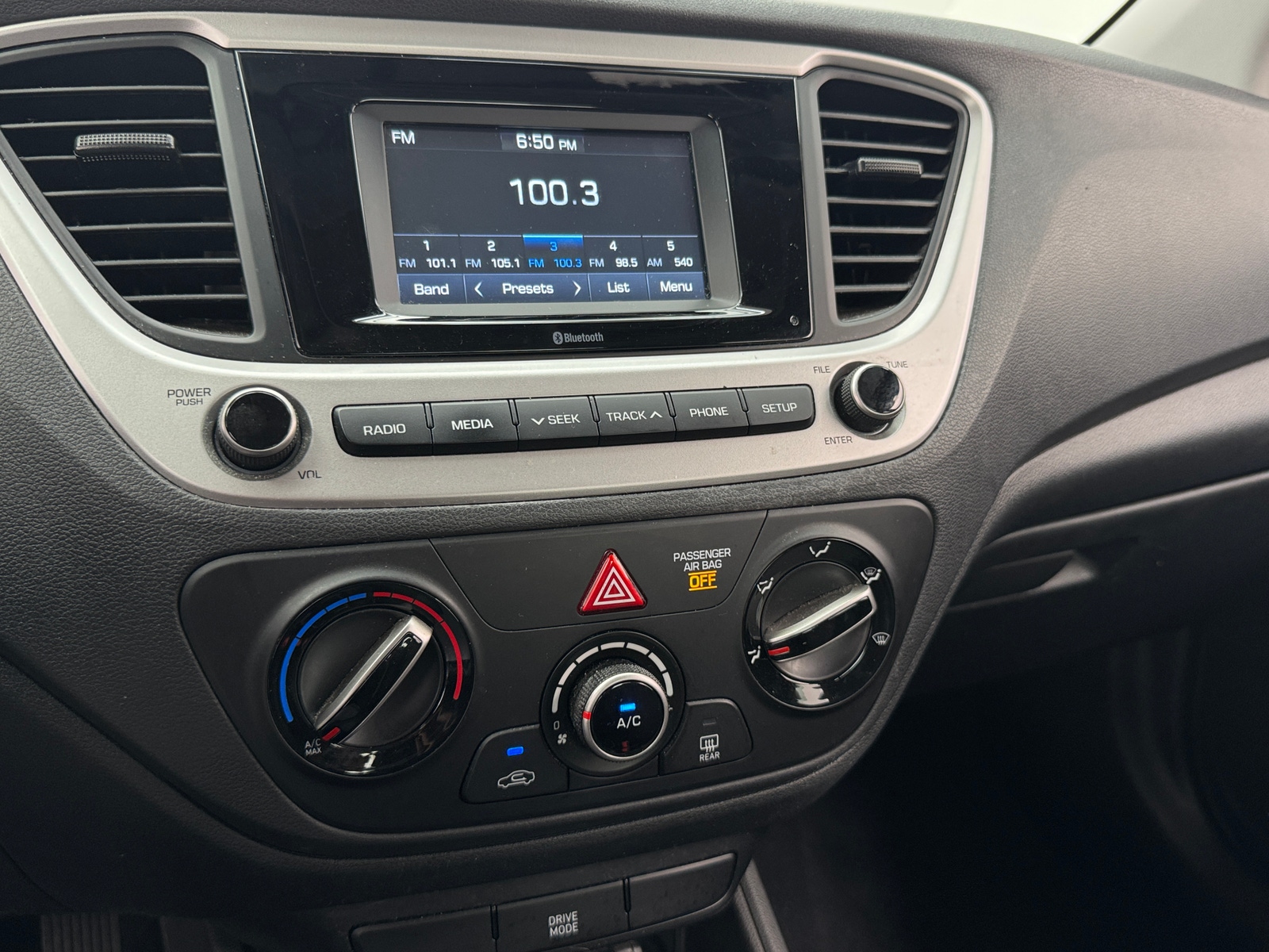 Thumbnail: 2022 Hyundai Accent - 4