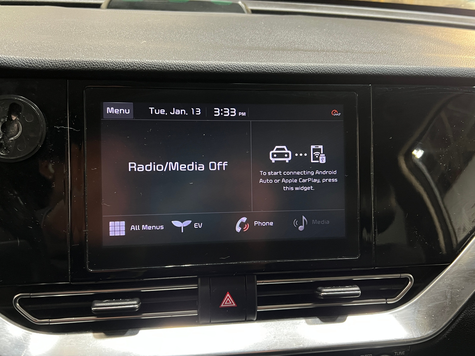 Thumbnail: 2022 Kia Niro - 3