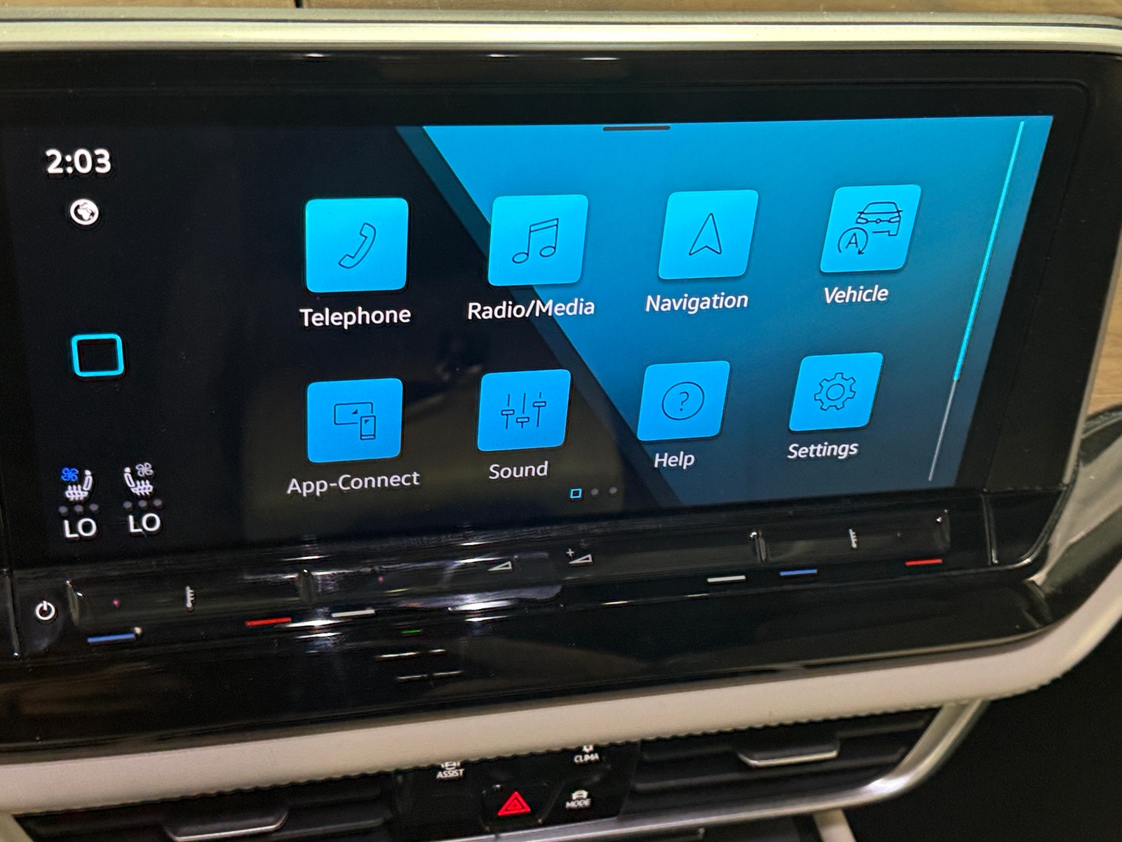 Thumbnail: 2024 Volkswagen Atlas - 3