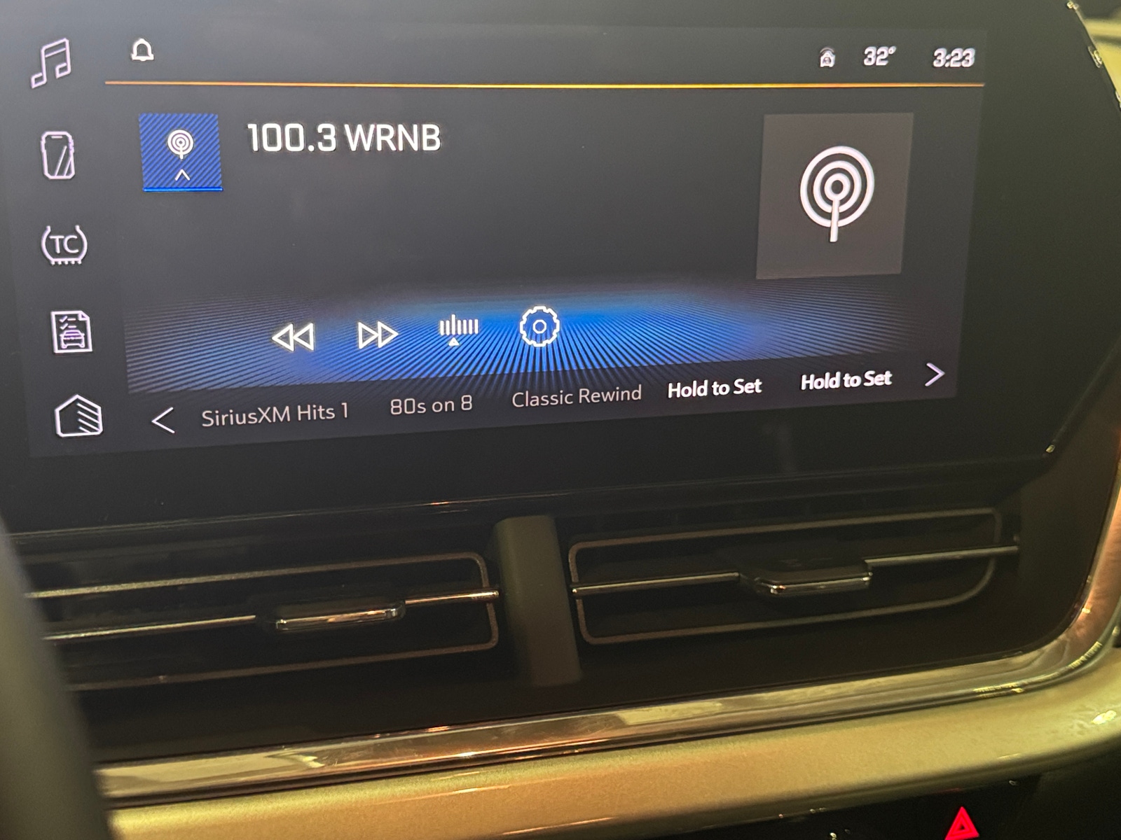 Thumbnail: 2025 Chevrolet Trax - 4