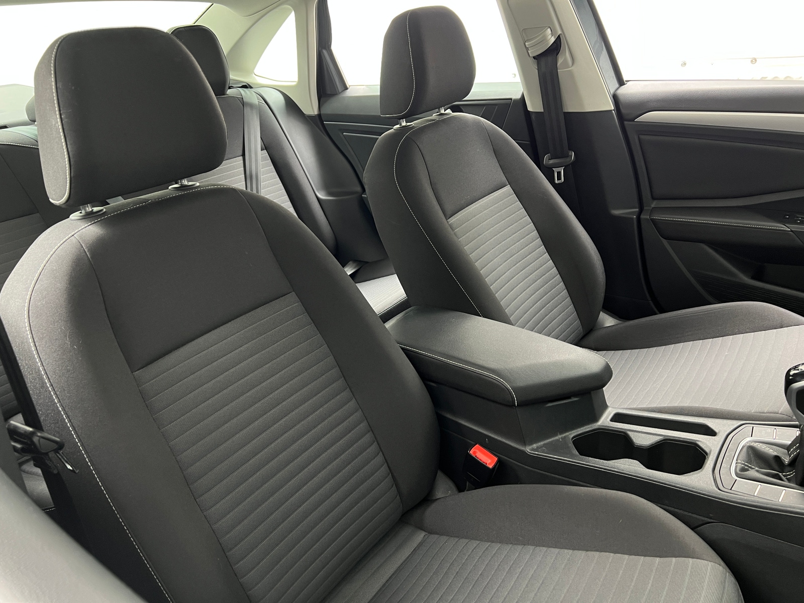 Thumbnail: 2024 Volkswagen Jetta - 2