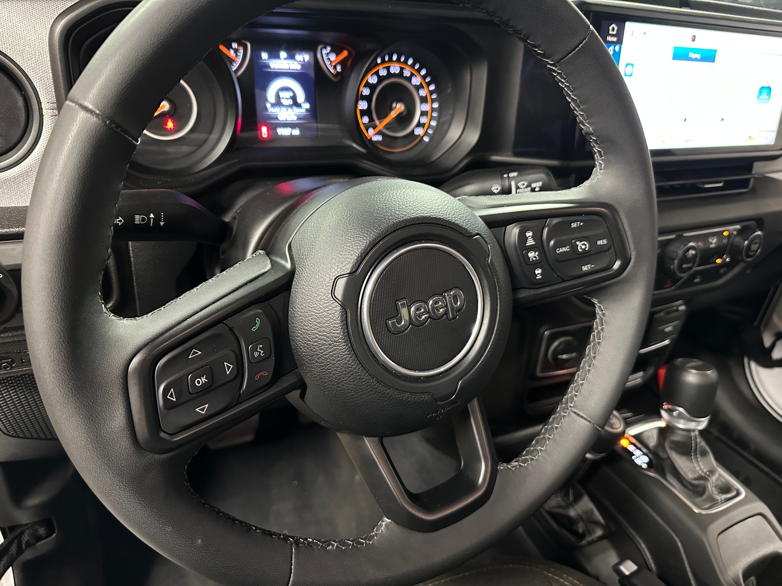 Thumbnail: 2025 Jeep Gladiator - 5