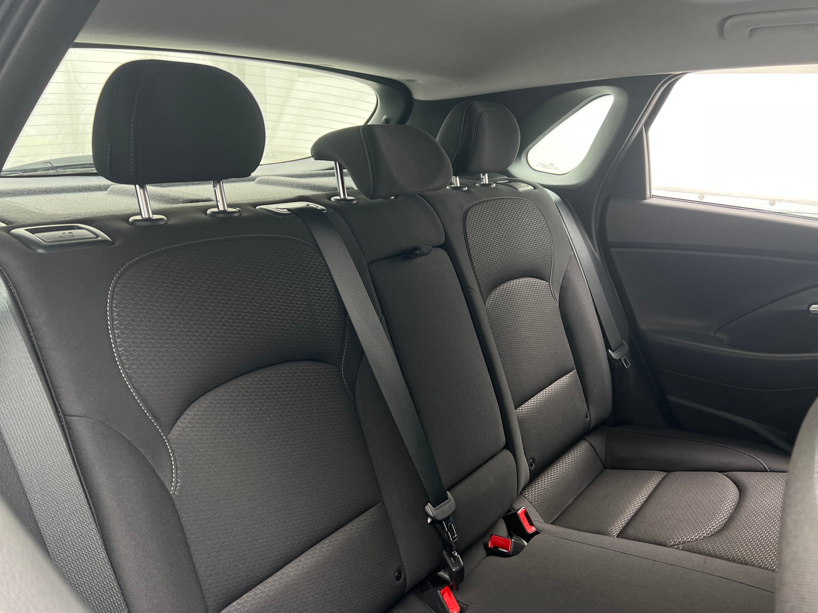 Thumbnail: 2018 Hyundai Elantra - 6