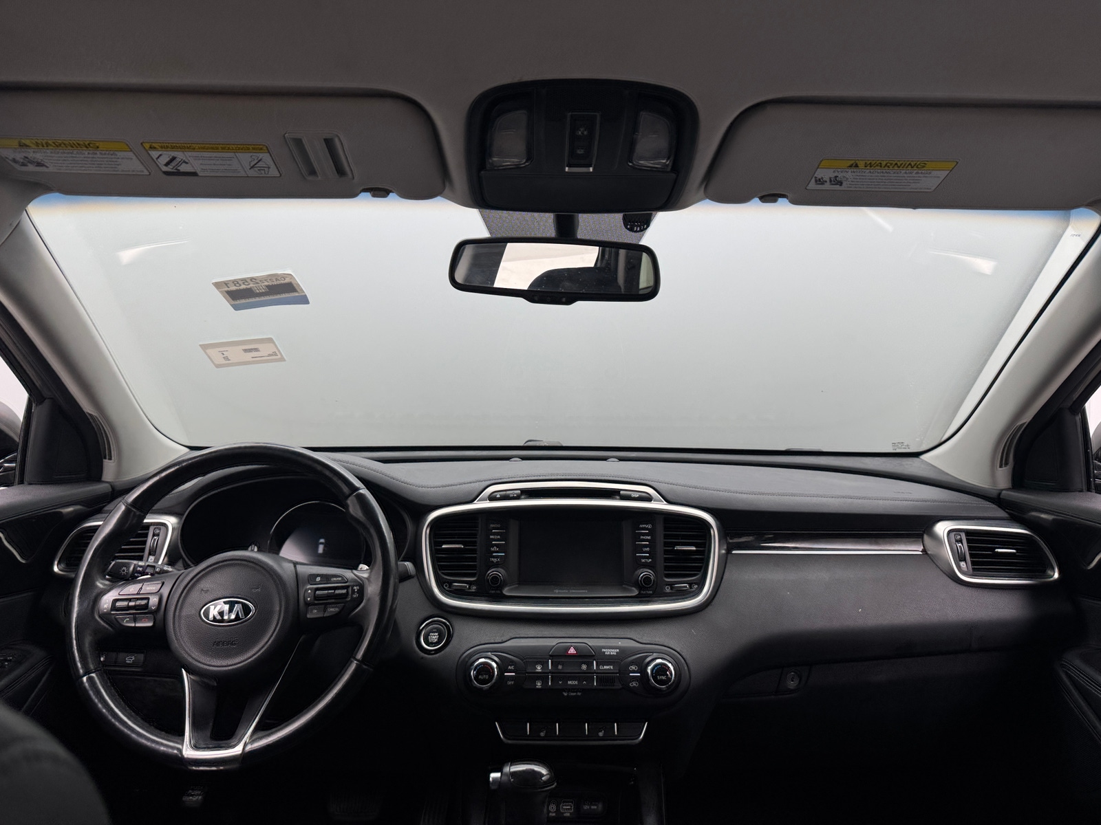 Thumbnail: 2017 Kia Sorento - 2