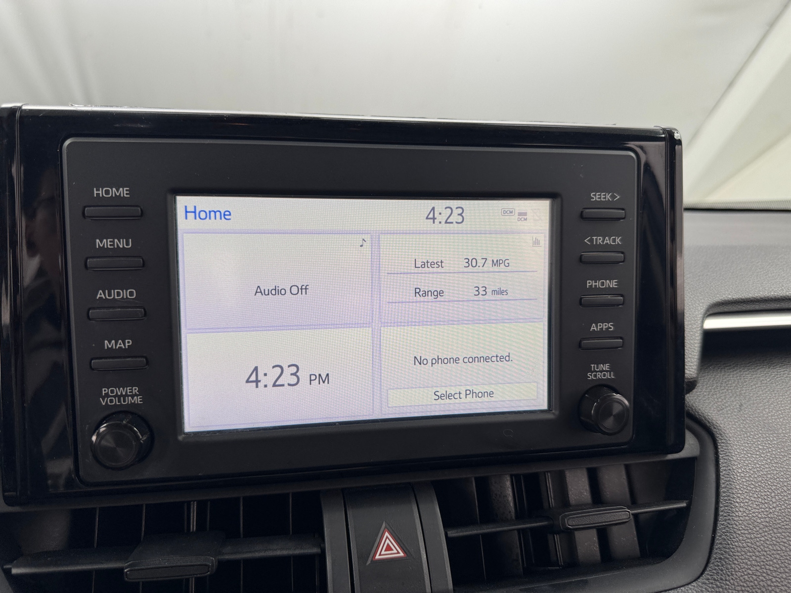 Thumbnail: 2019 Toyota RAV4 - 4