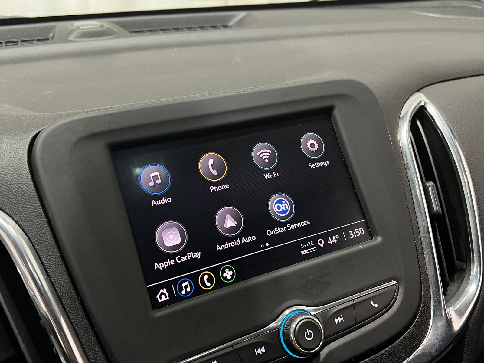 Thumbnail: 2023 Chevrolet Equinox - 4