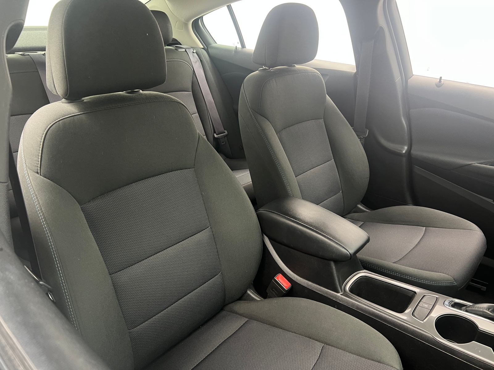 Thumbnail: 2017 Chevrolet Cruze - 2