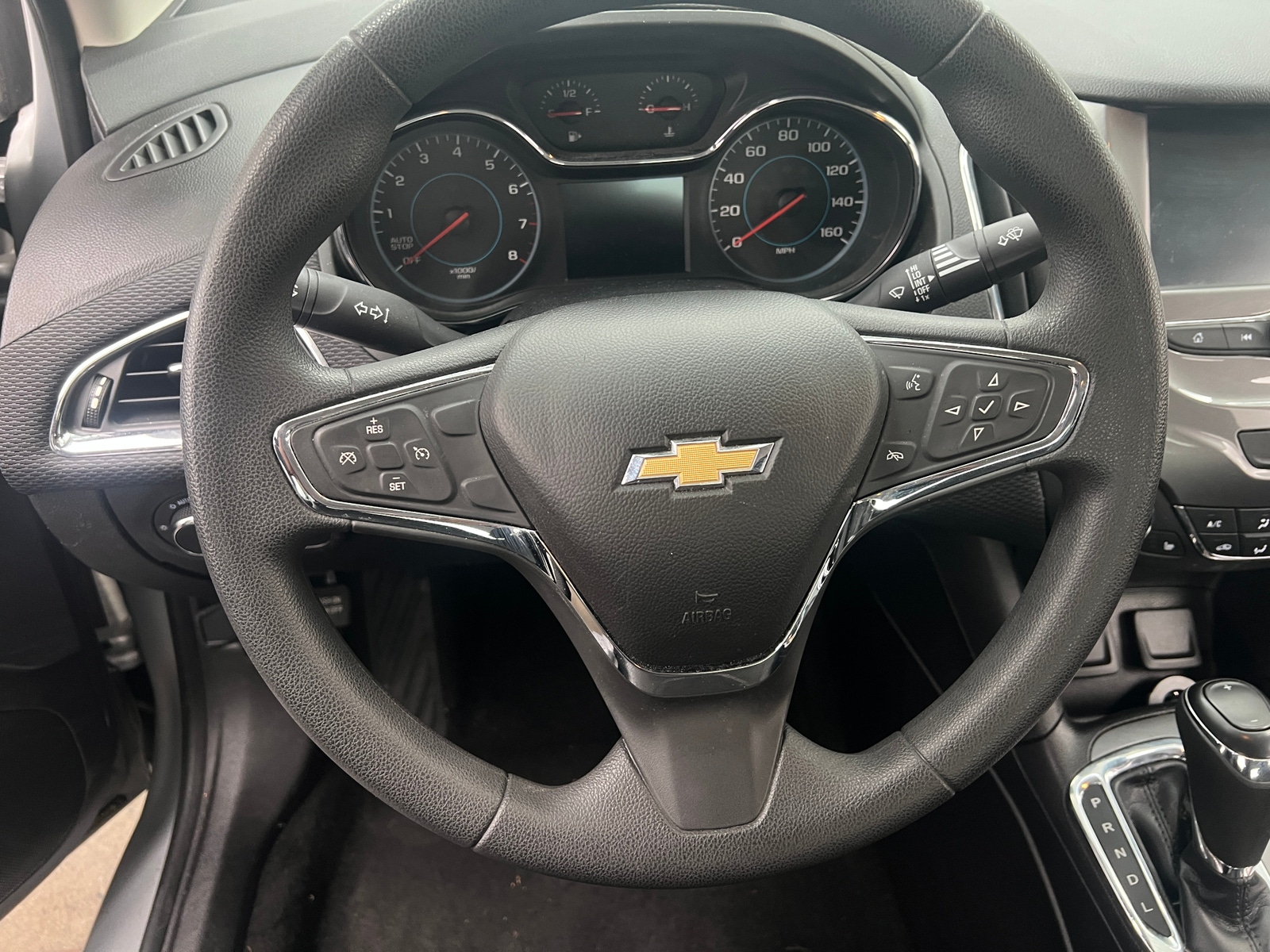 Thumbnail: 2017 Chevrolet Cruze - 5