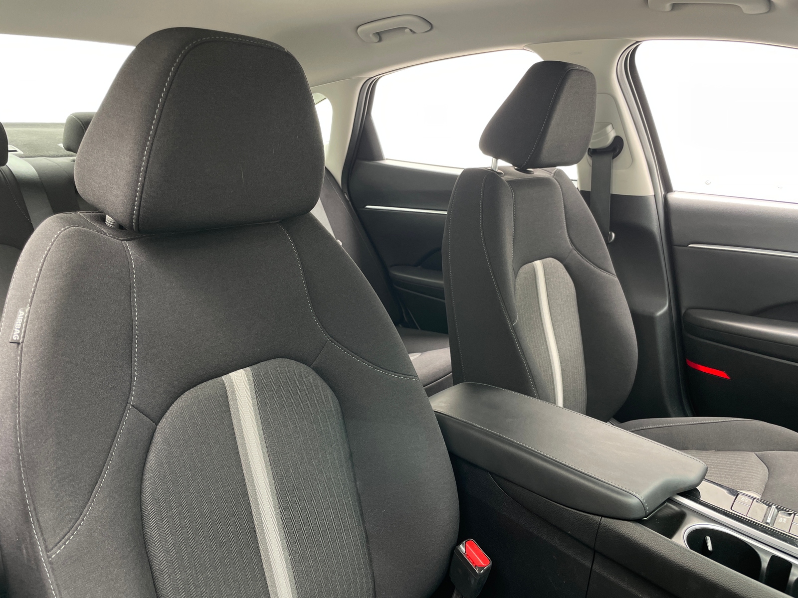 Thumbnail: 2023 Hyundai Sonata - 2