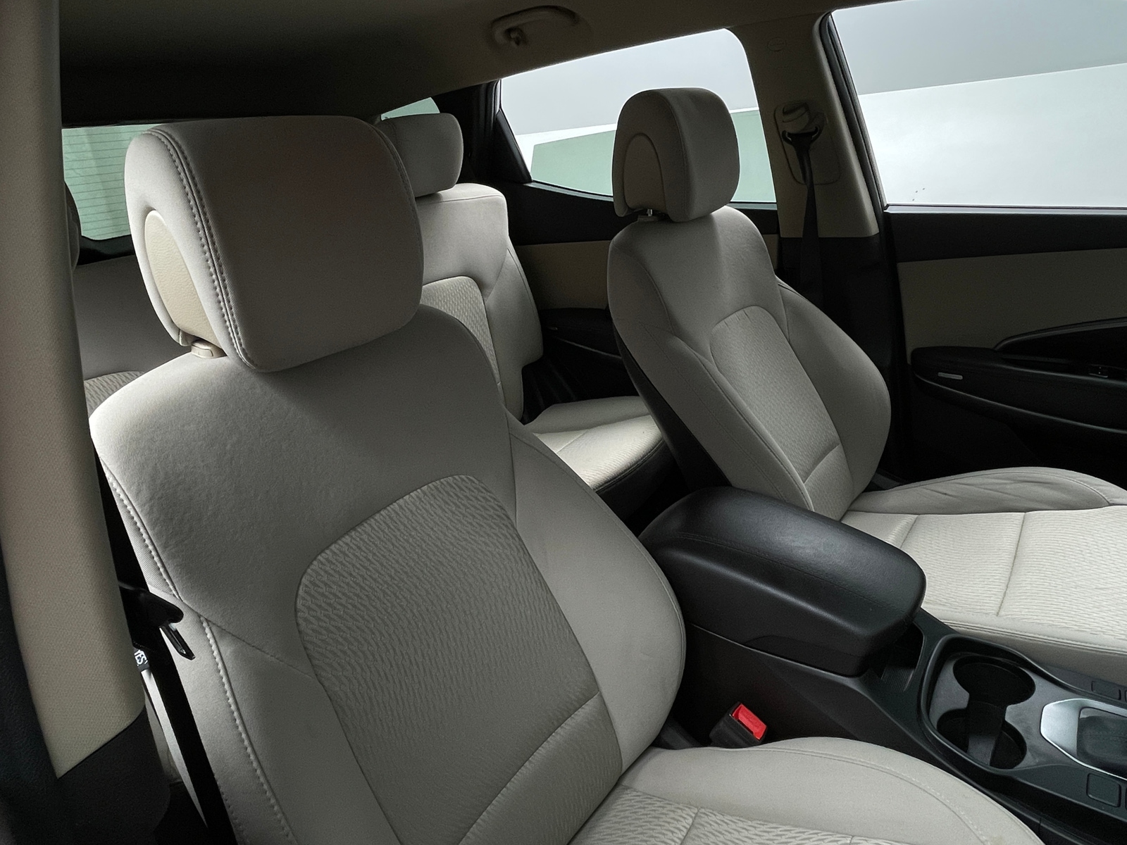 Thumbnail: 2017 Hyundai Santa Fe - 2