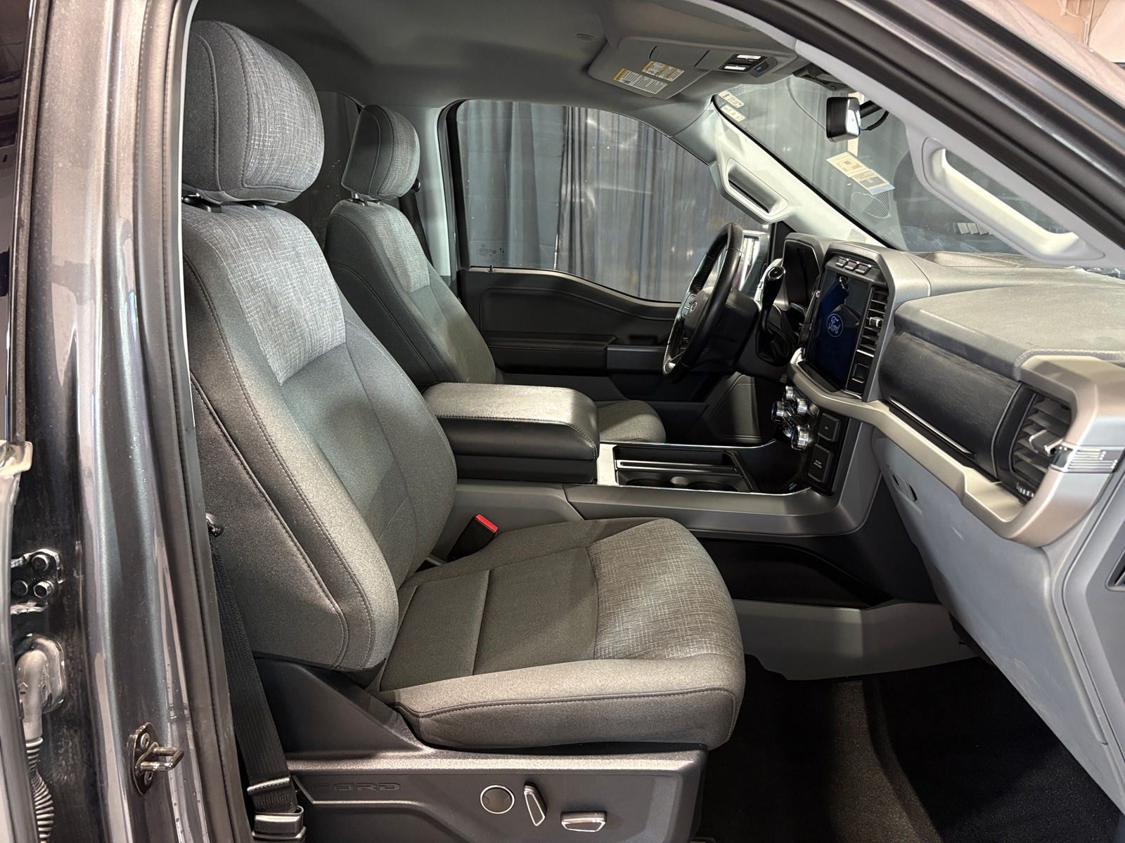 Thumbnail: 2021 Ford Econoline - 2