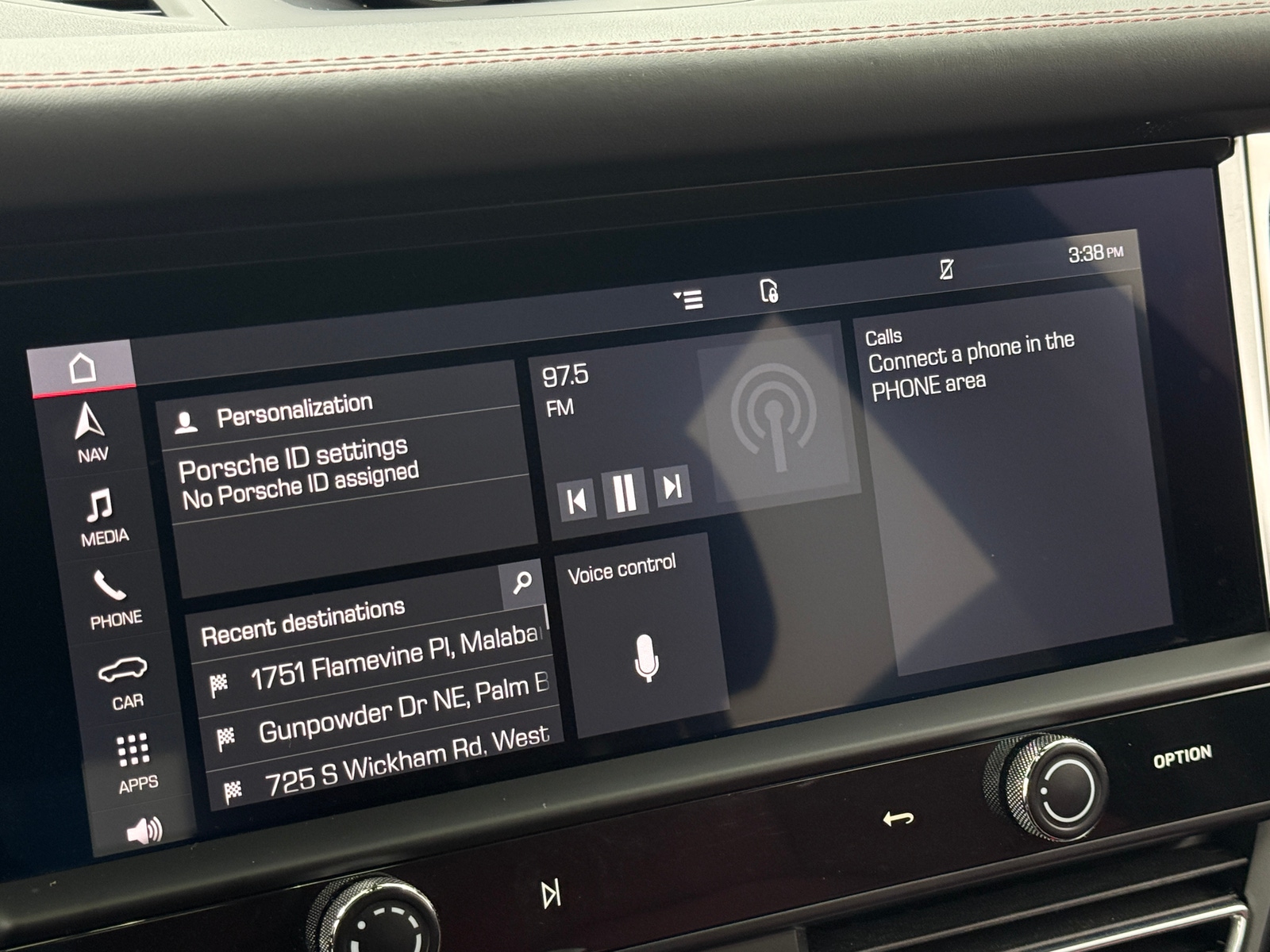 Thumbnail: 2022 Porsche Macan - 4