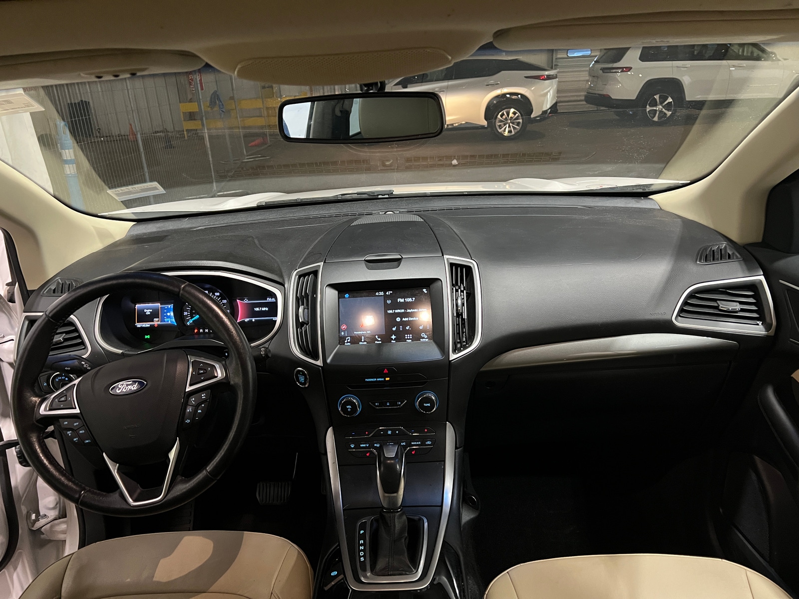 Thumbnail: 2016 Ford Edge - 3
